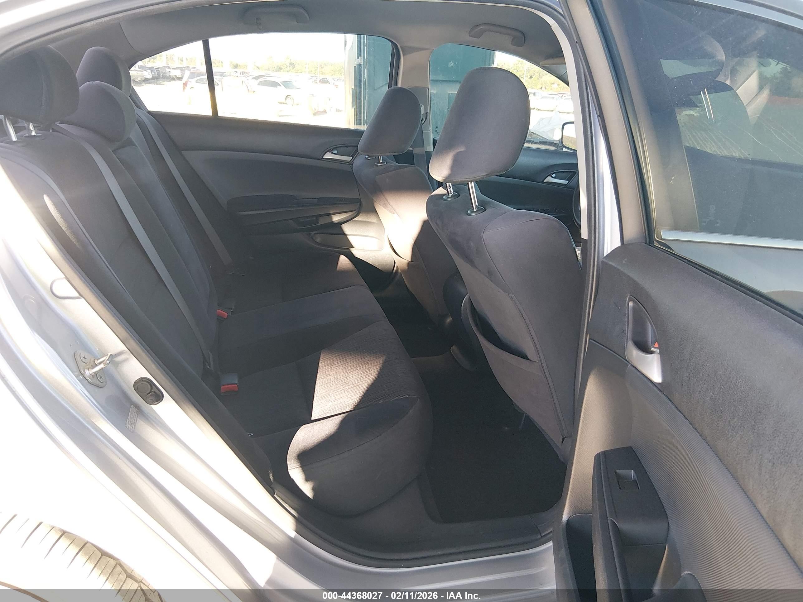 HONDA ACCORD image 8