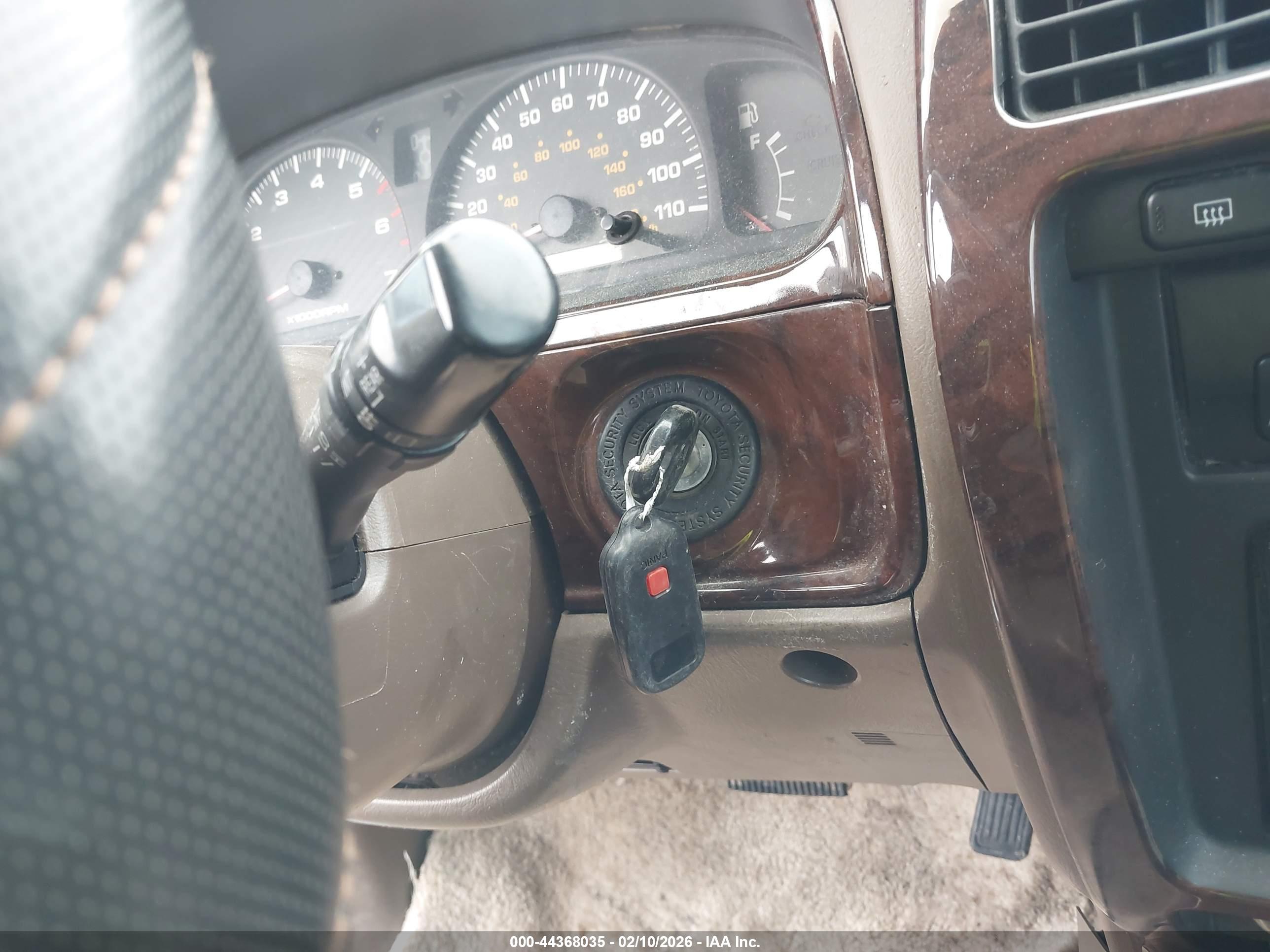 TOYOTA 4RUNNER image 11
