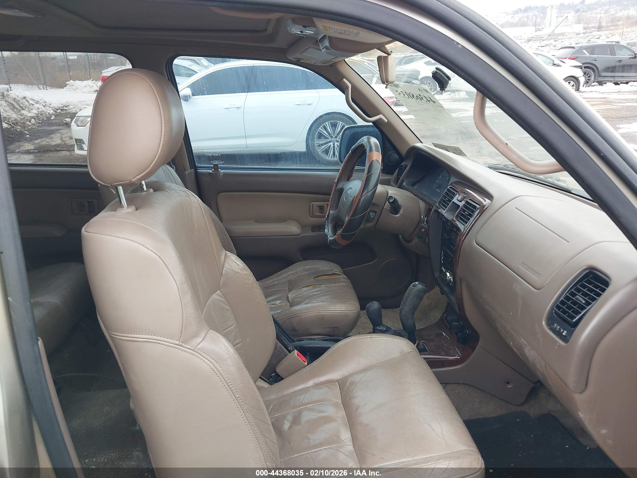 TOYOTA 4RUNNER image 5