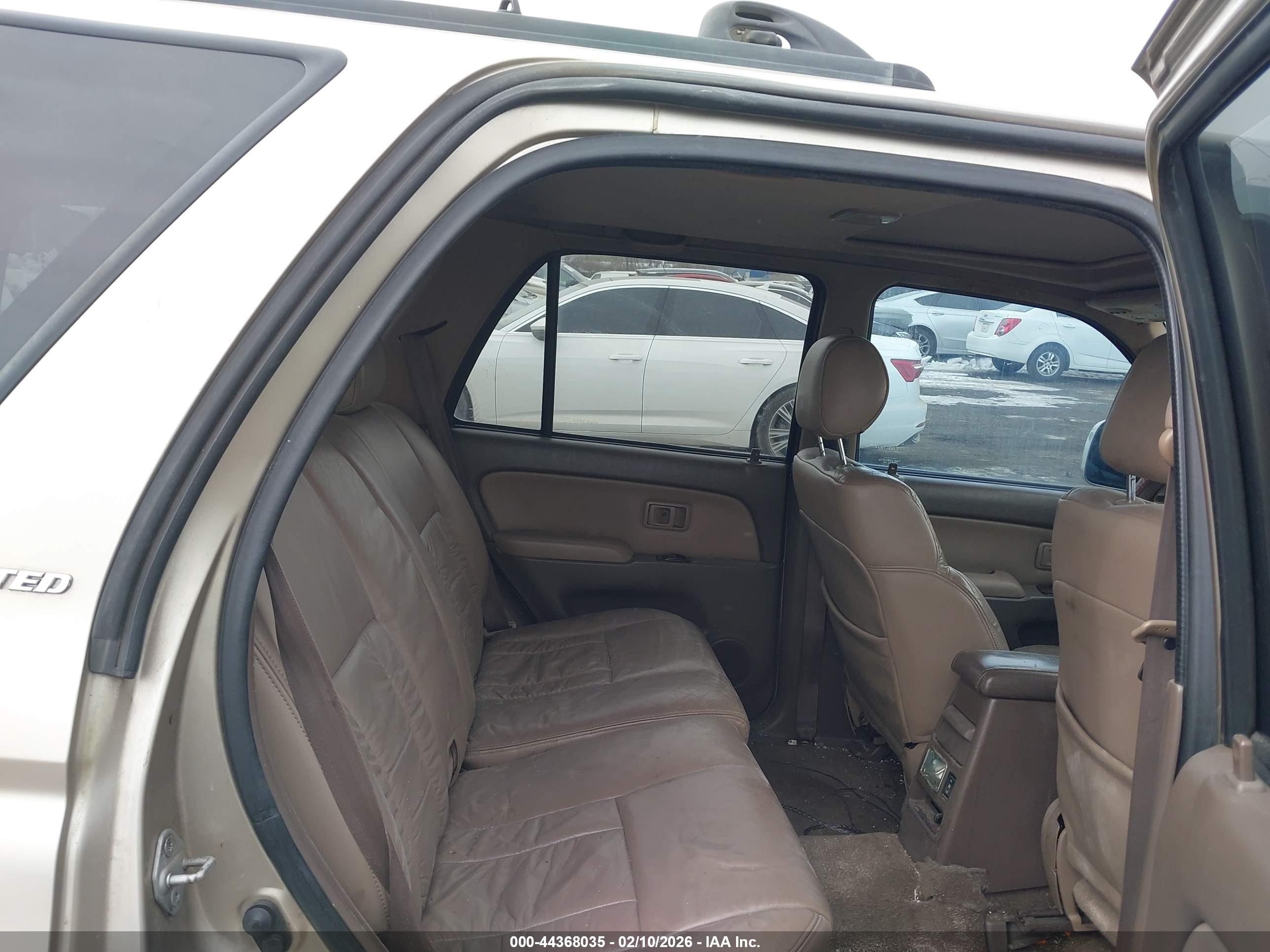 TOYOTA 4RUNNER image 8