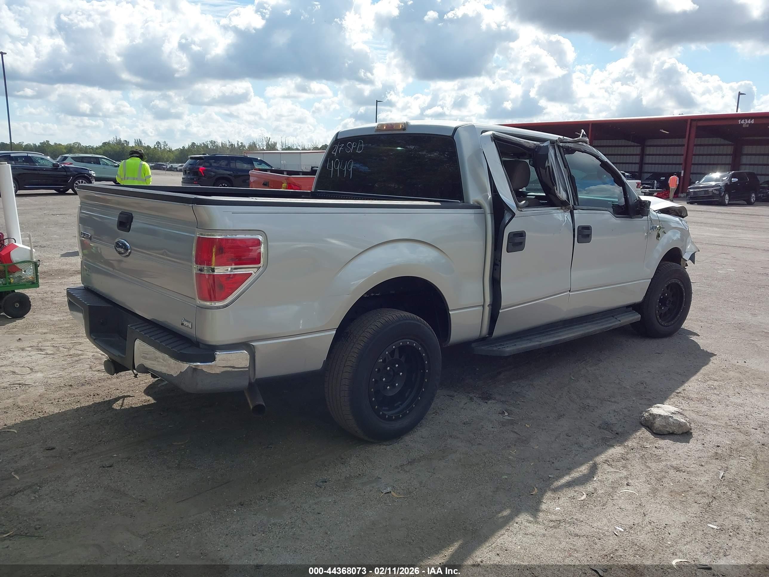 FORD F-150 image 4
