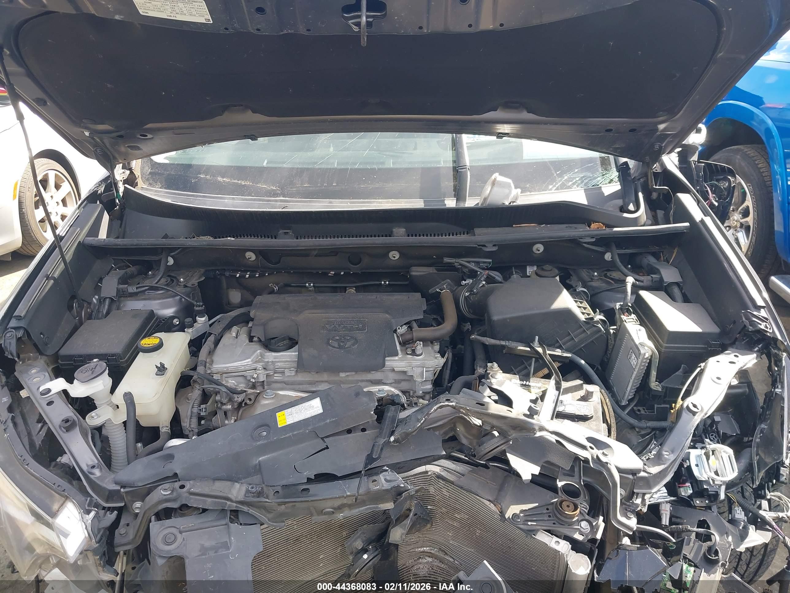 TOYOTA RAV4 image 10