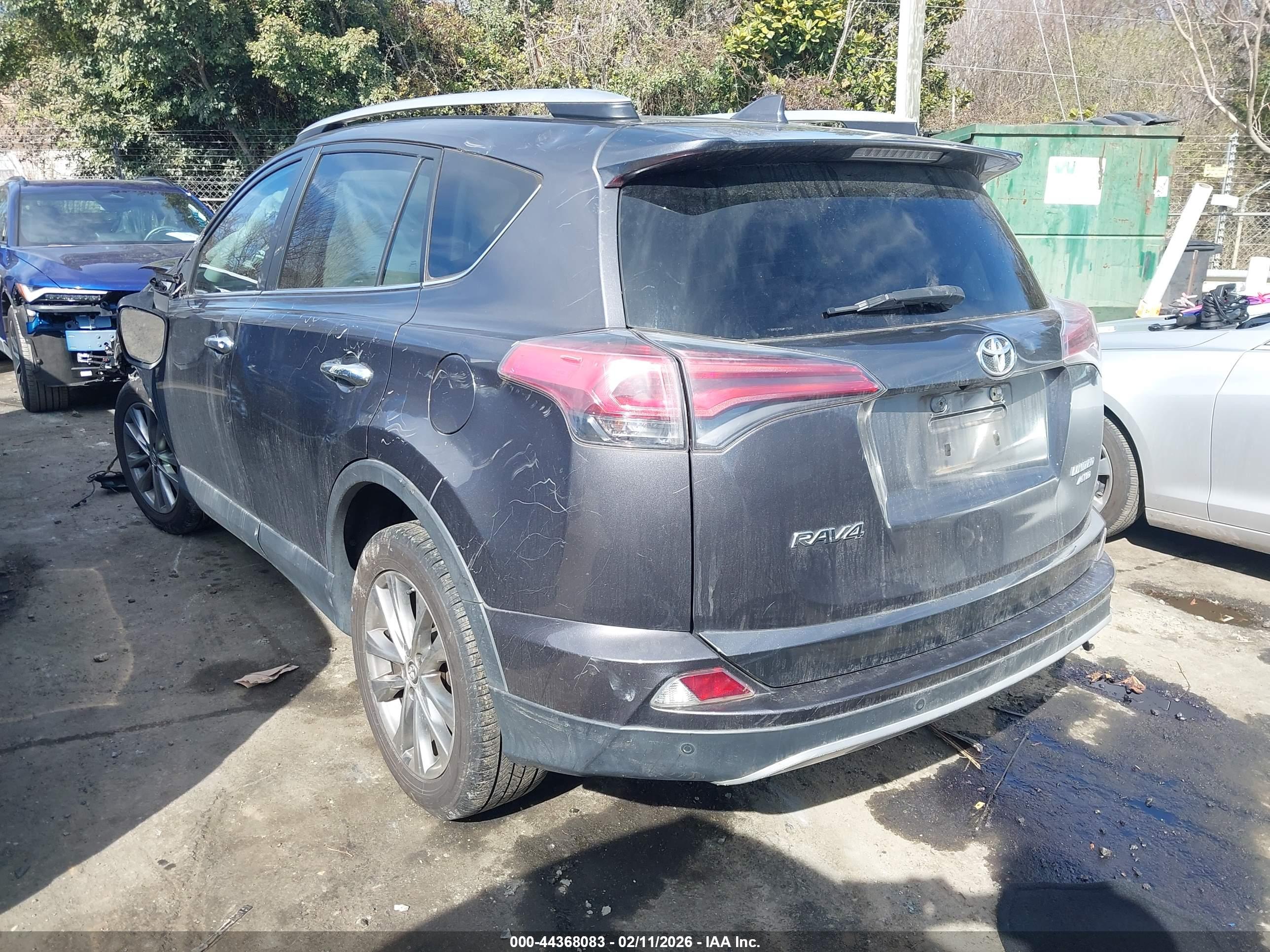 TOYOTA RAV4 image 3