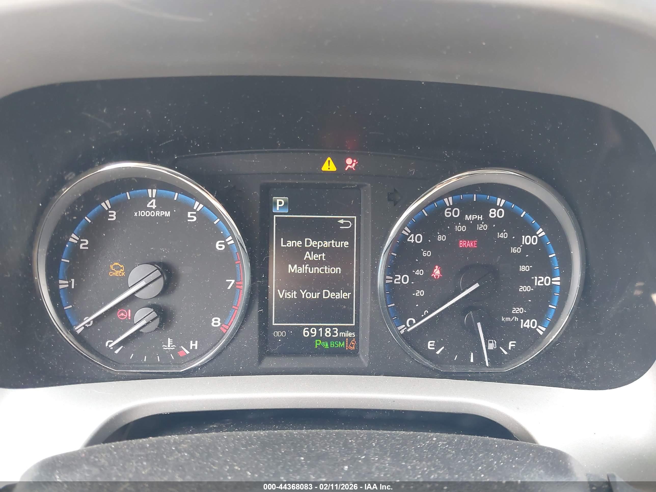 TOYOTA RAV4 image 7