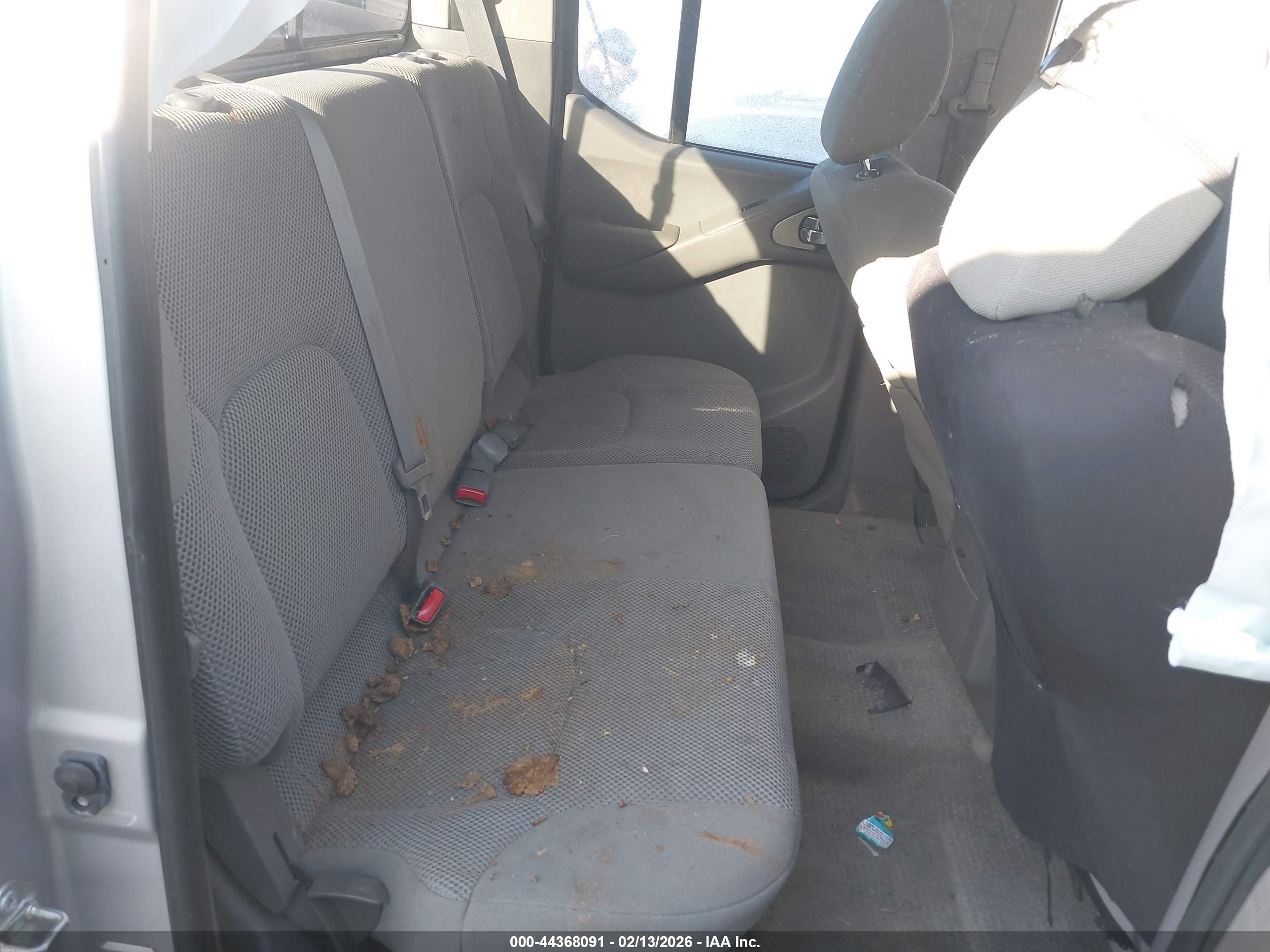 NISSAN FRONTIER image 8