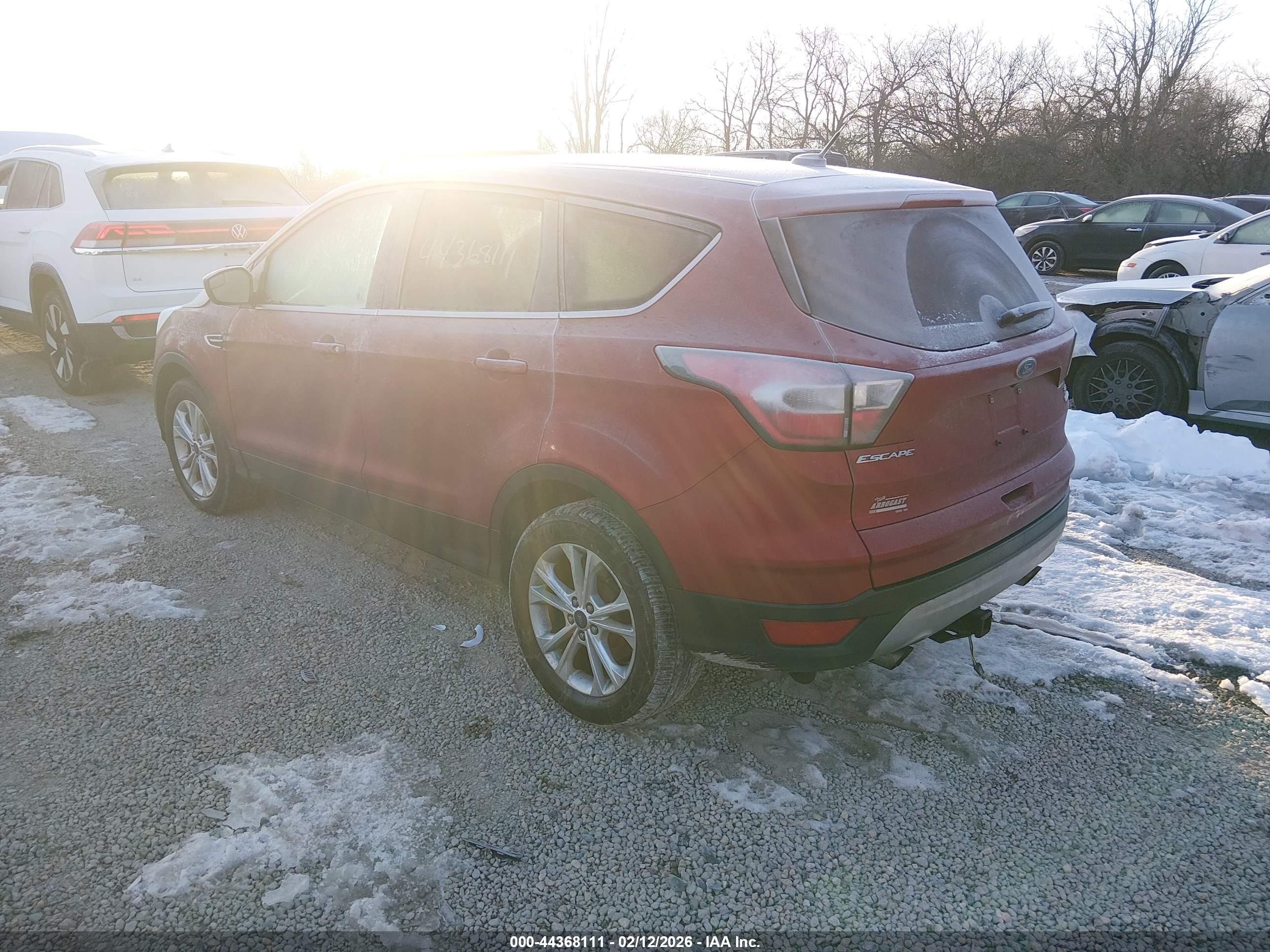 FORD ESCAPE image 3