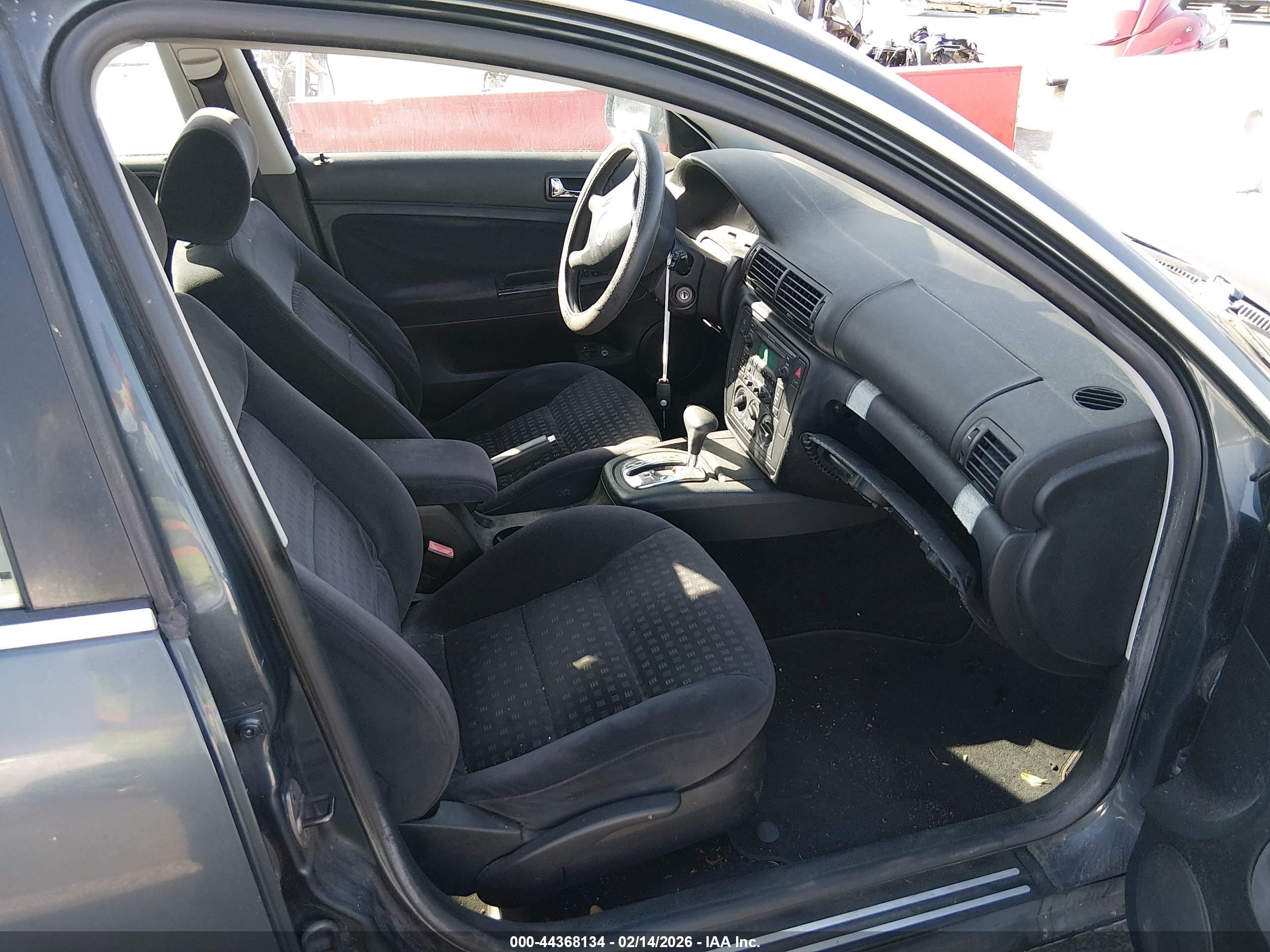 VOLKSWAGEN PASSAT image 5