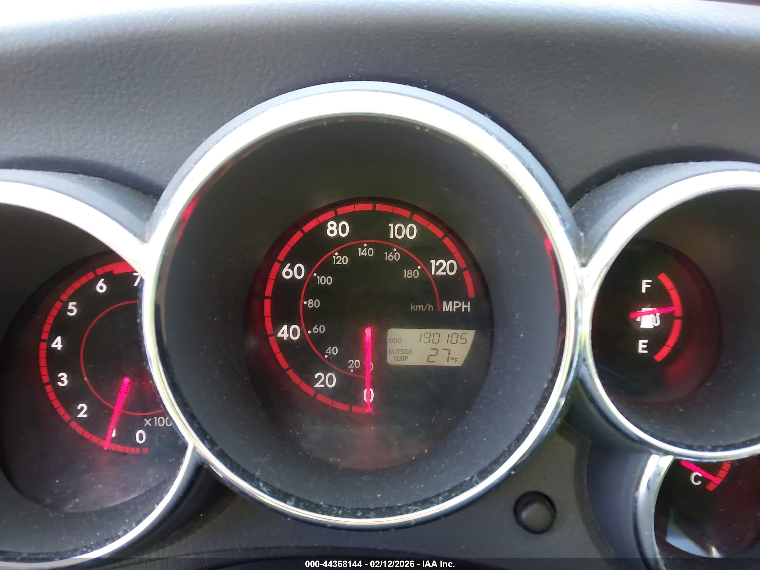 TOYOTA MATRIX image 7