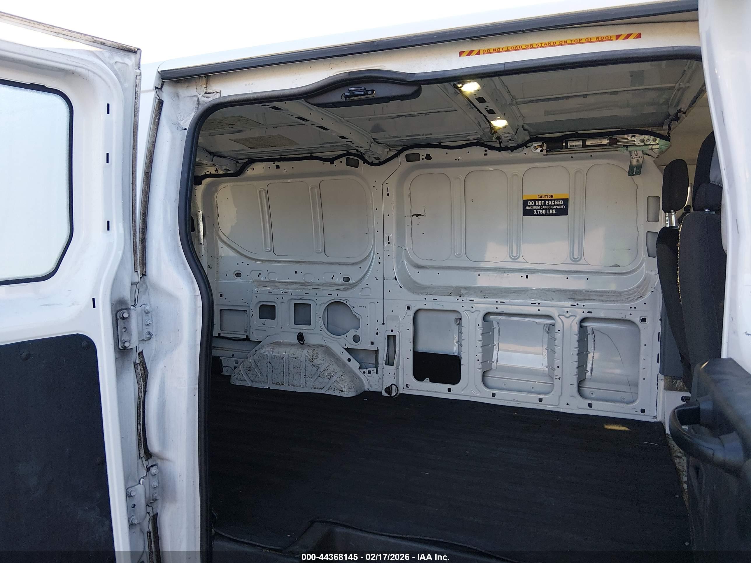 FORD TRANSIT-250 image 8