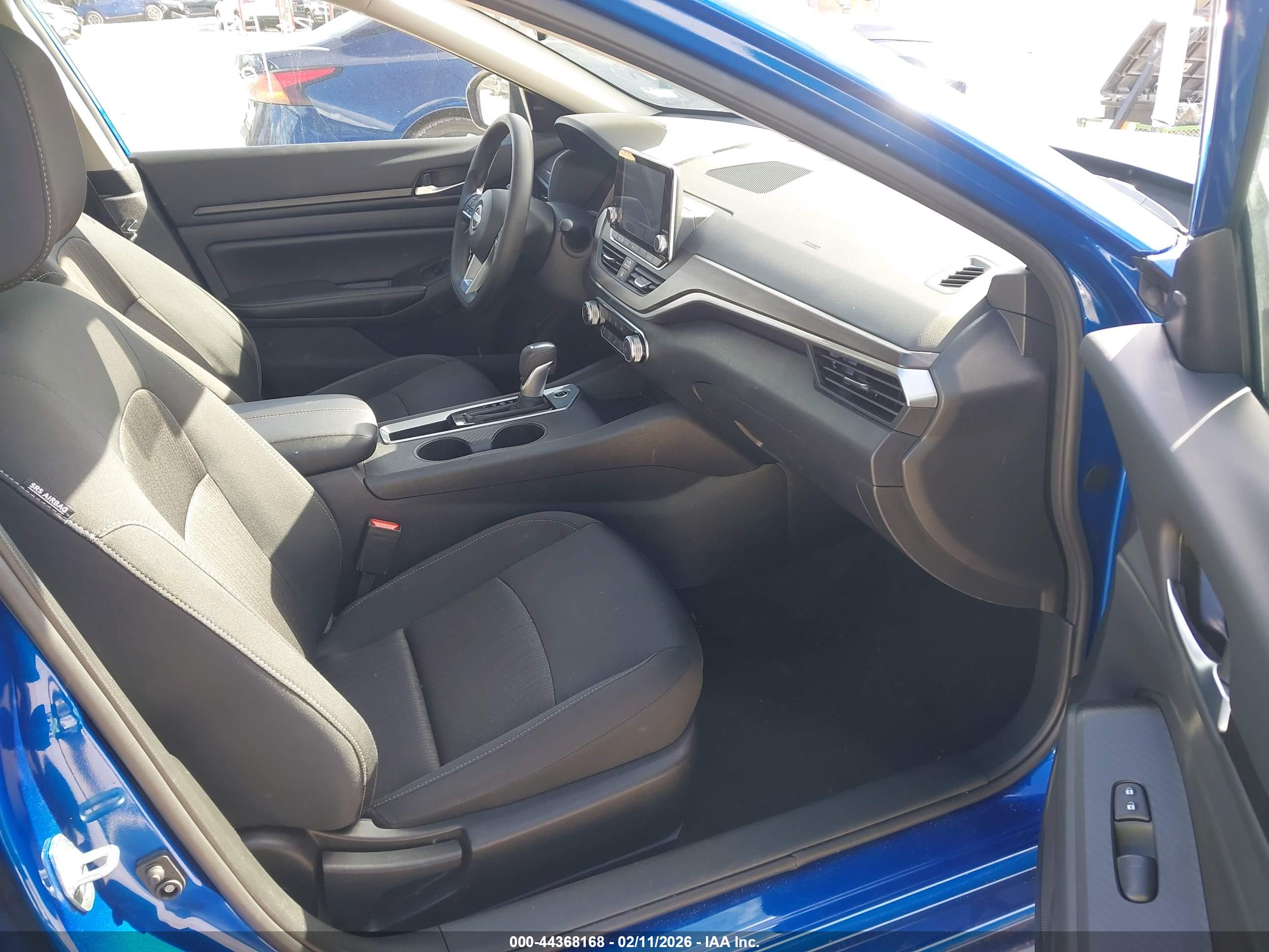 NISSAN ALTIMA image 5