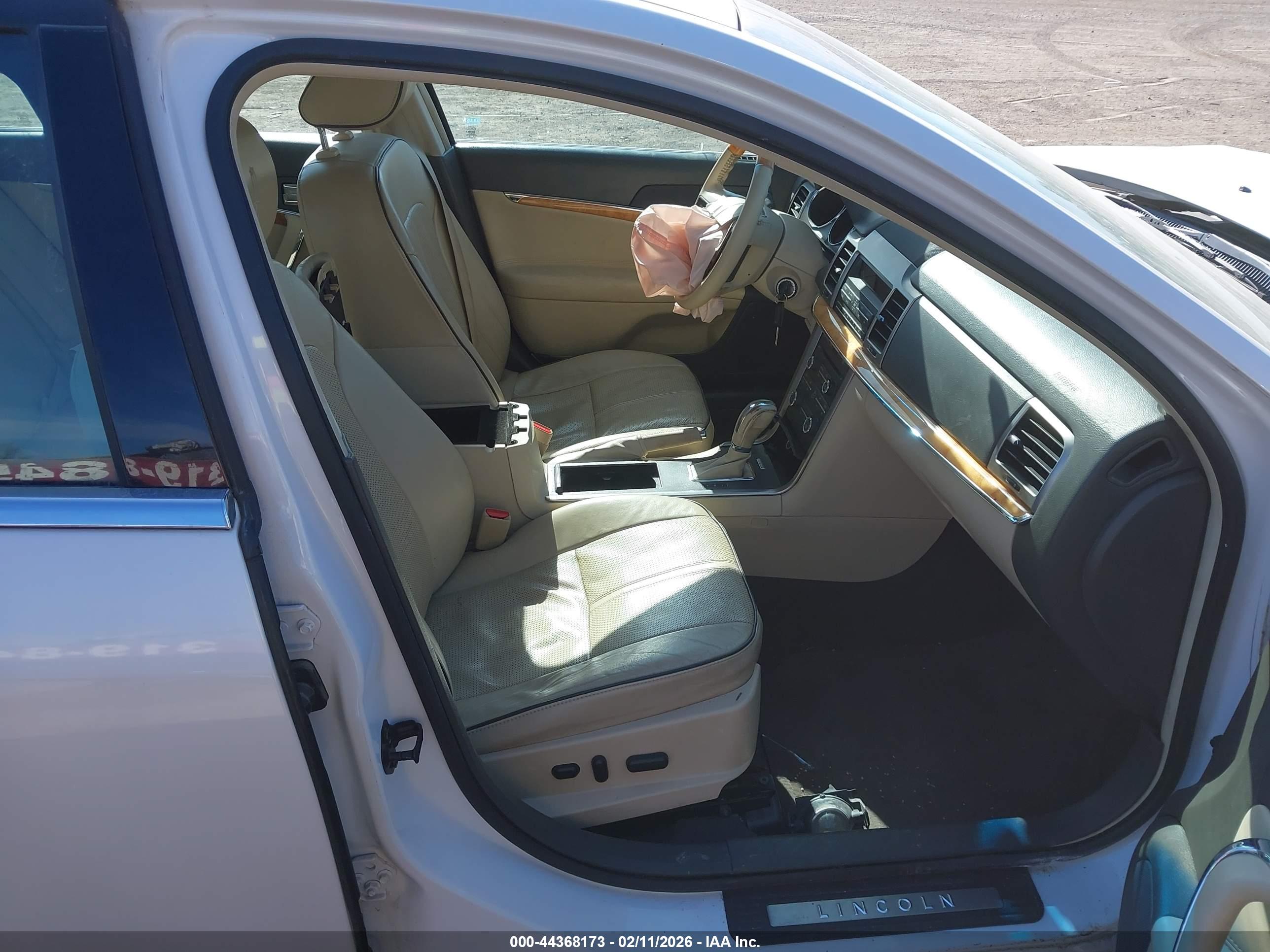 LINCOLN MKZ image 5