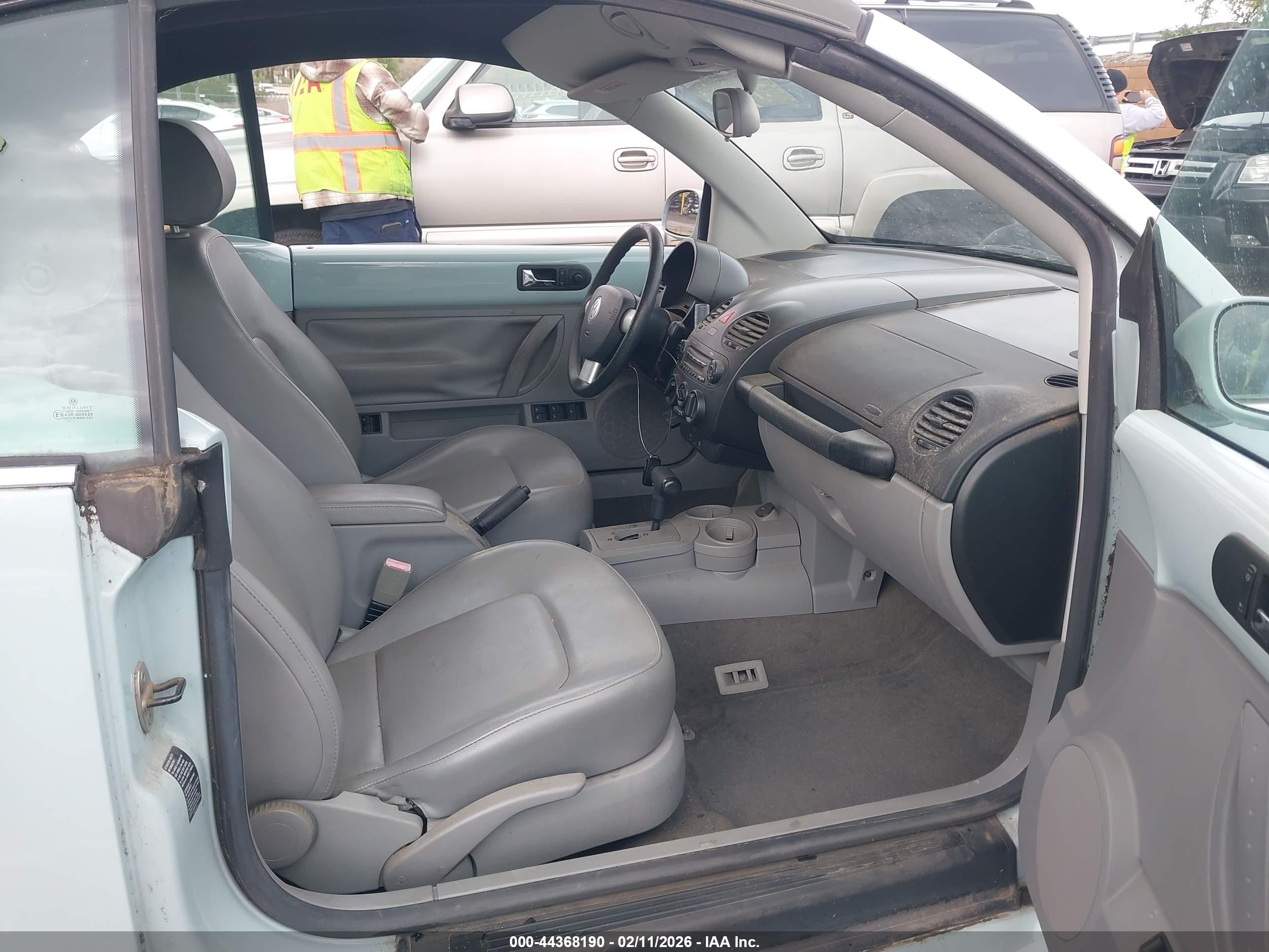 VOLKSWAGEN NEW image 5