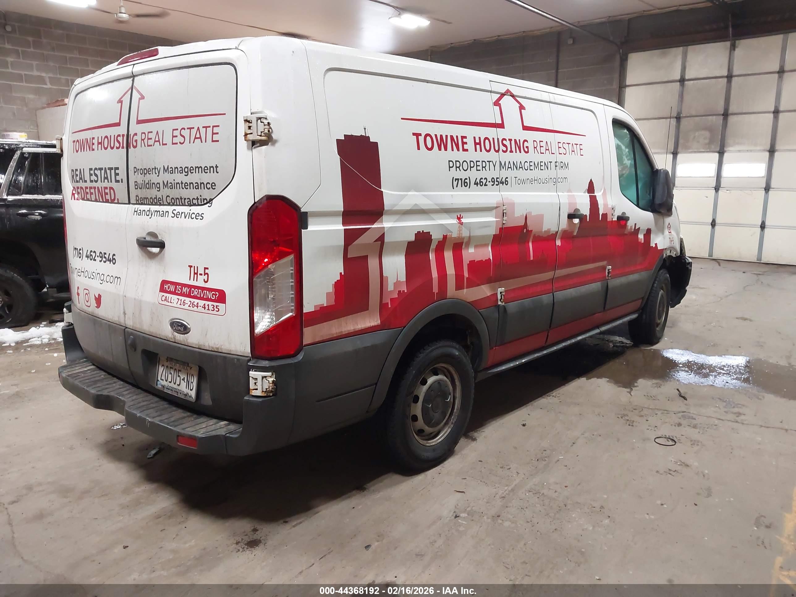 FORD TRANSIT-150 image 4