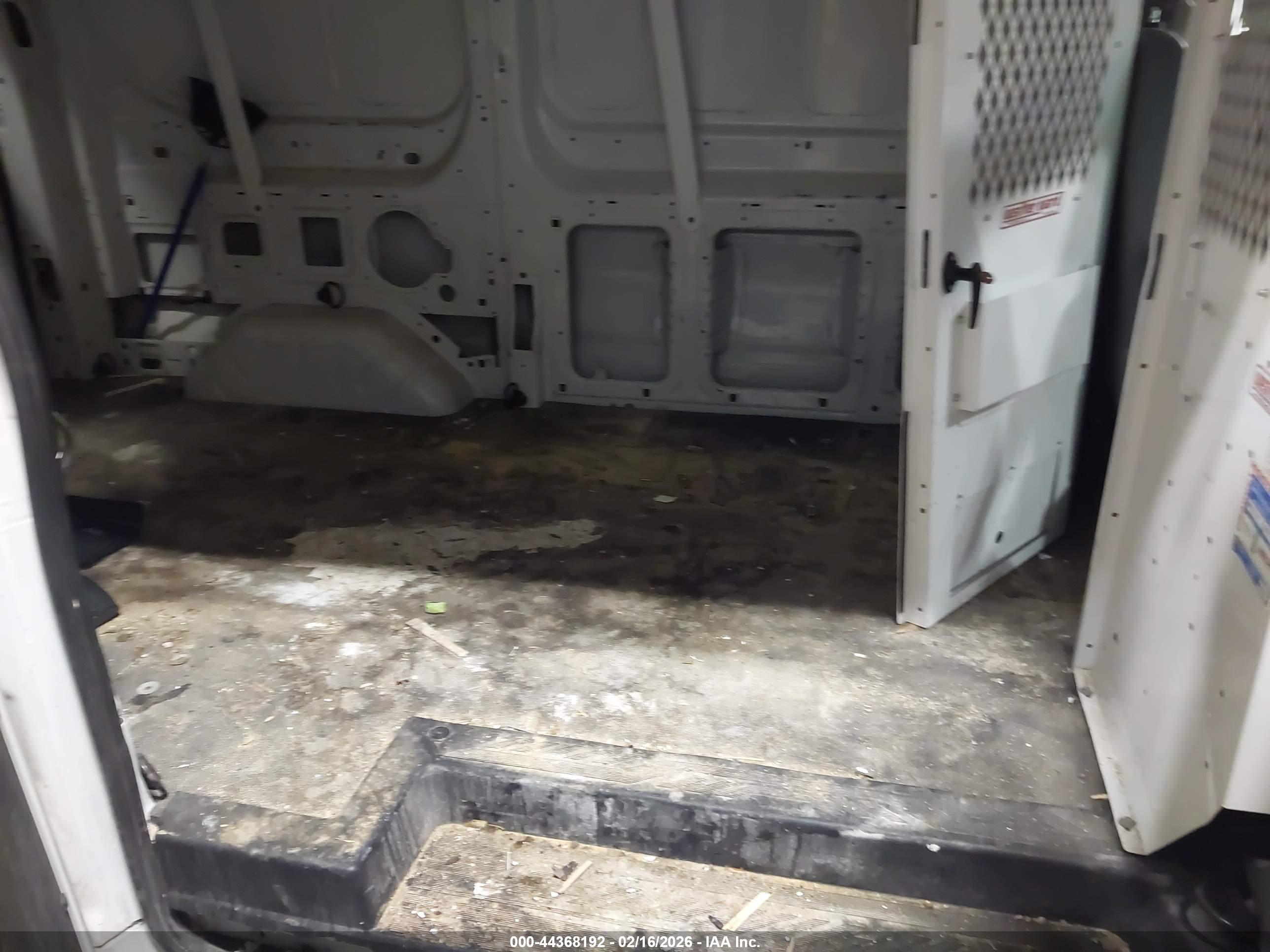 FORD TRANSIT-150 image 8