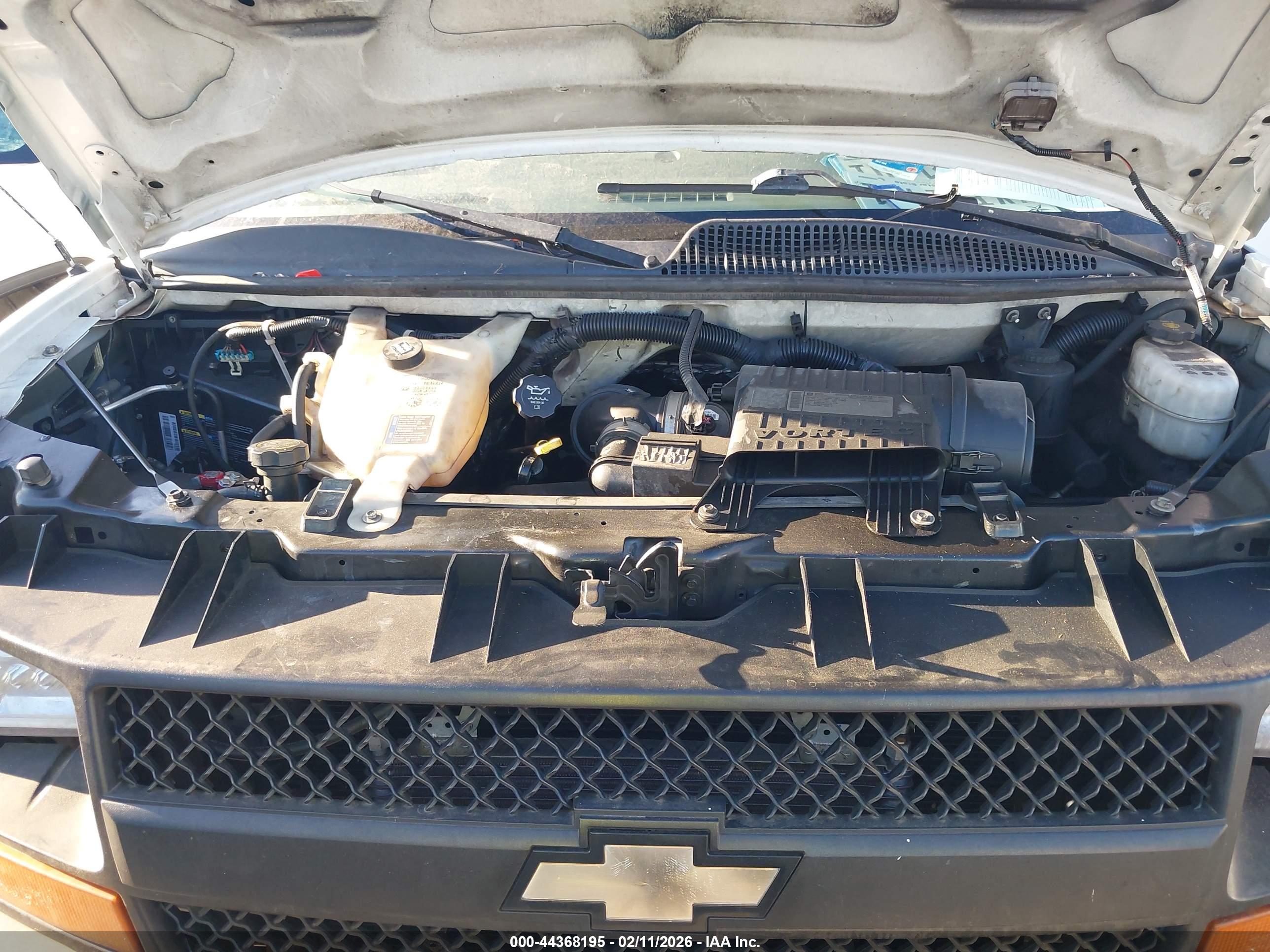 CHEVROLET EXPRESS image 10