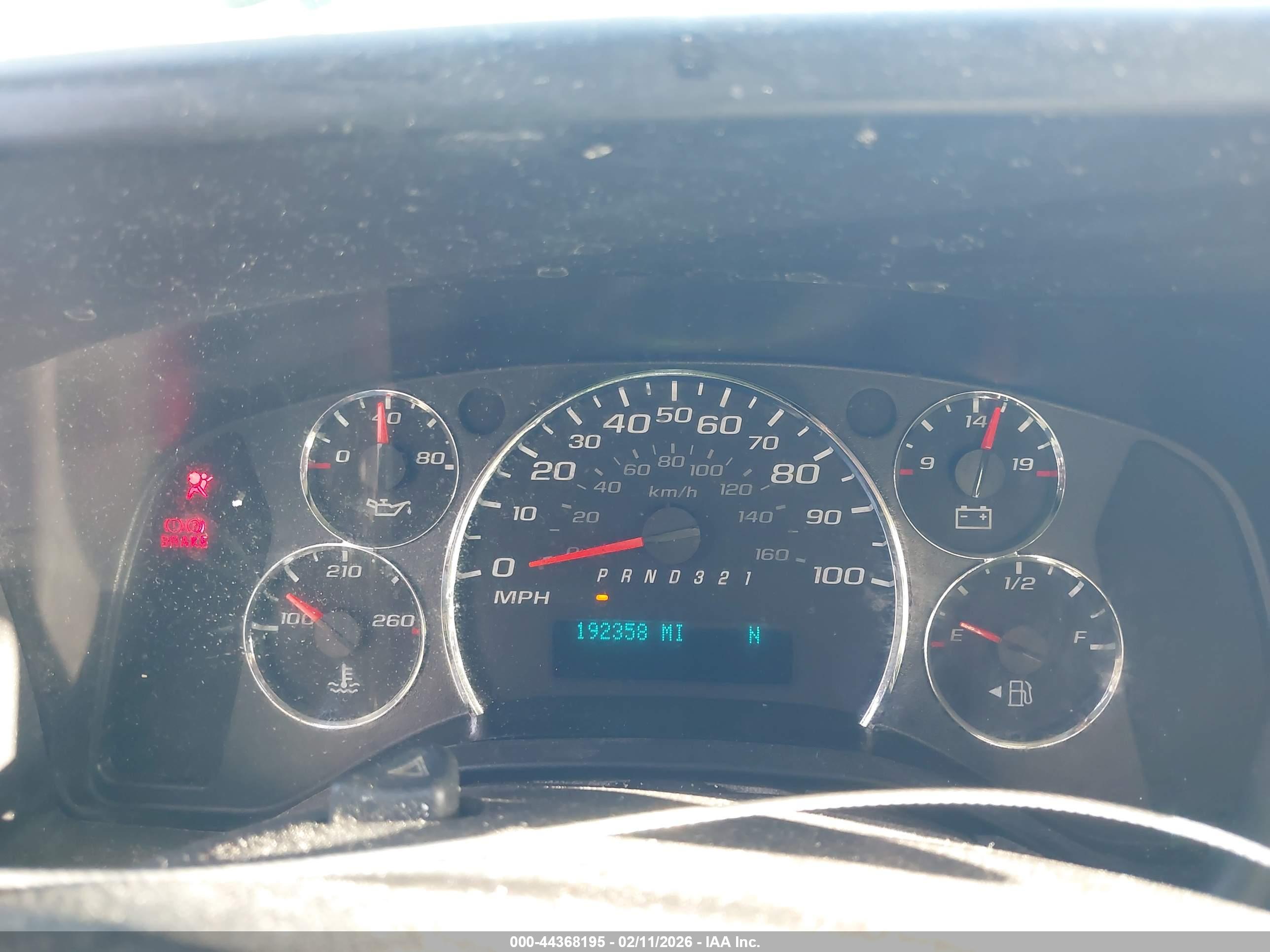 CHEVROLET EXPRESS image 7