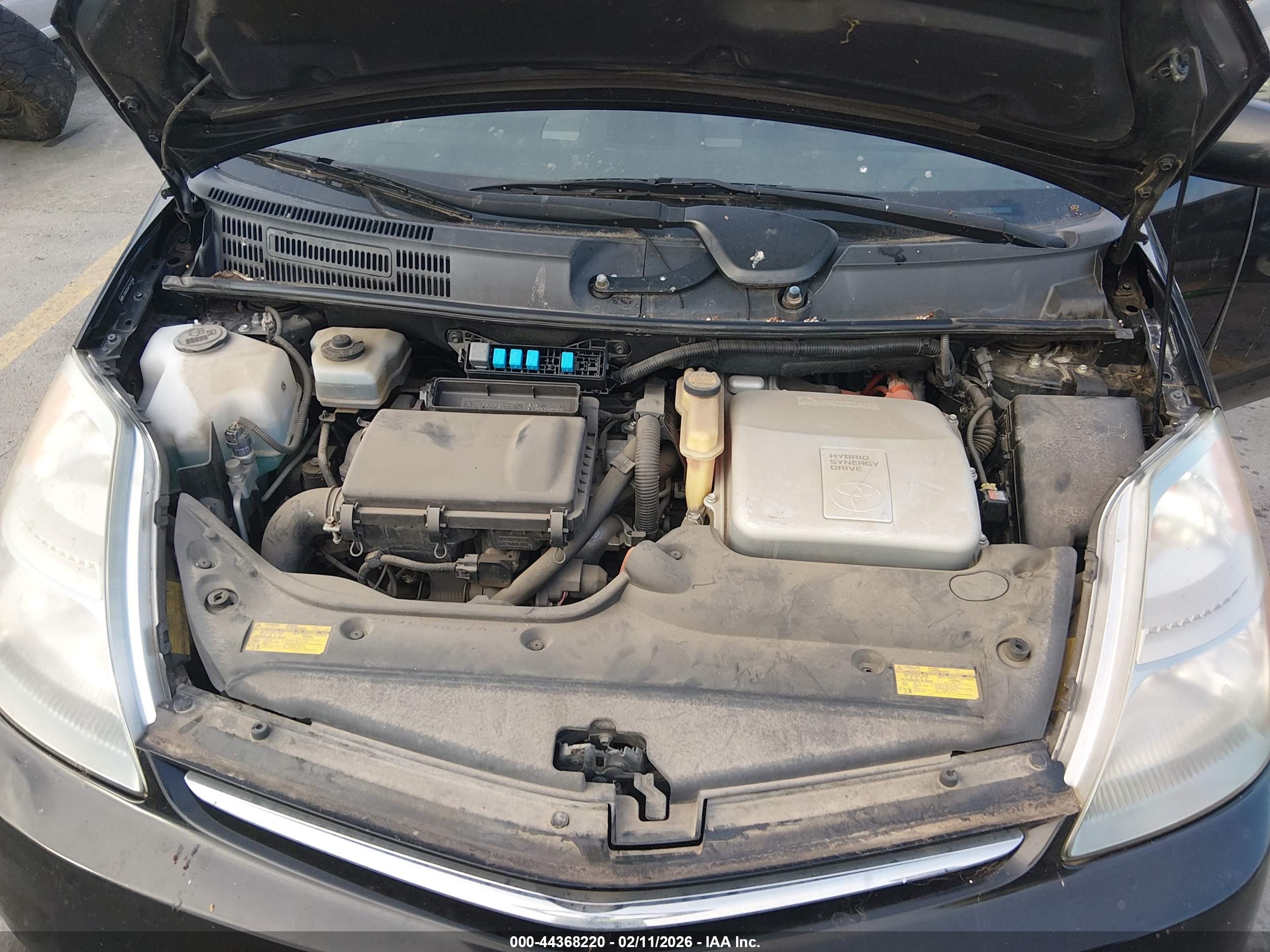 TOYOTA PRIUS image 10