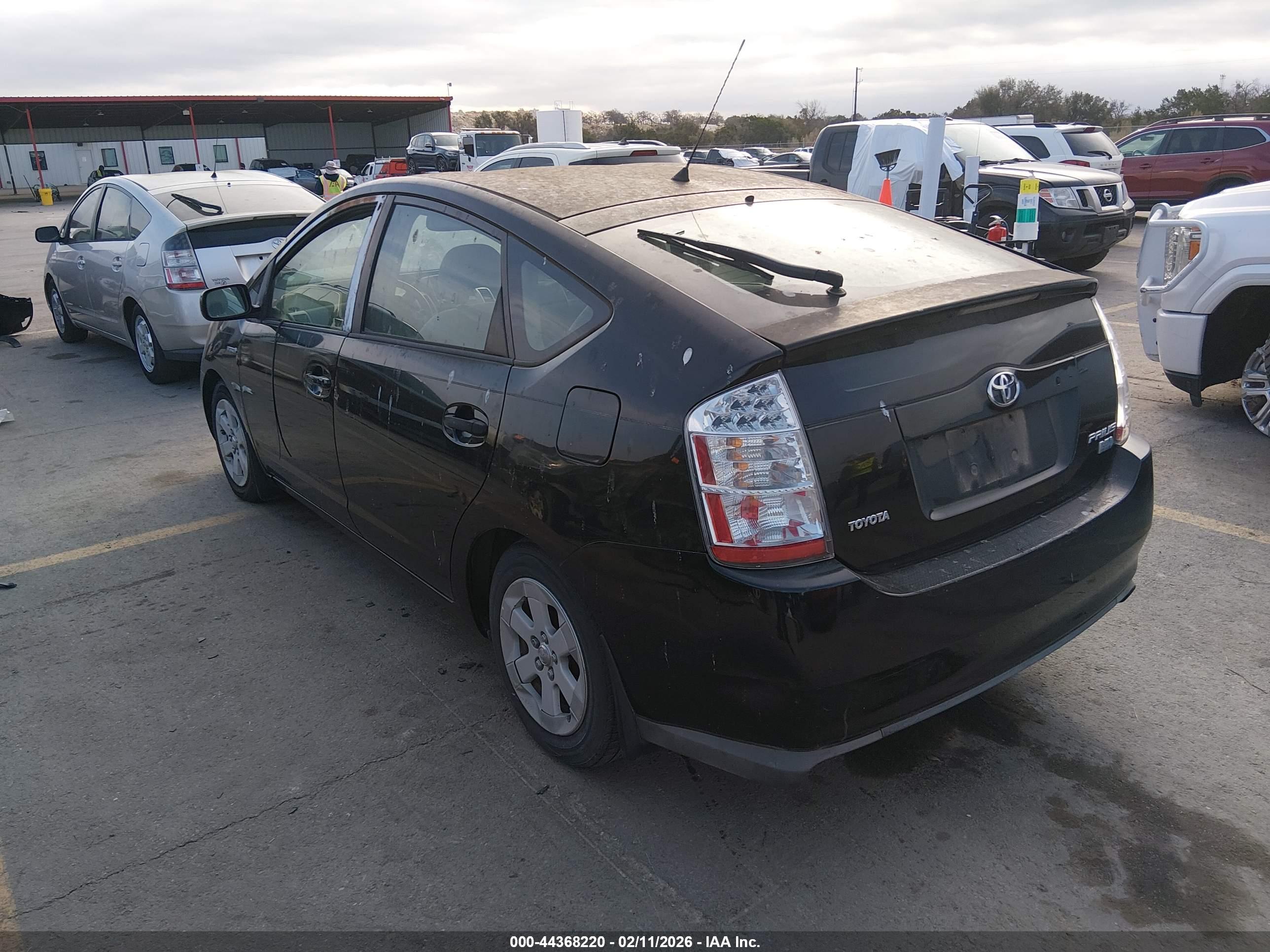 TOYOTA PRIUS image 3
