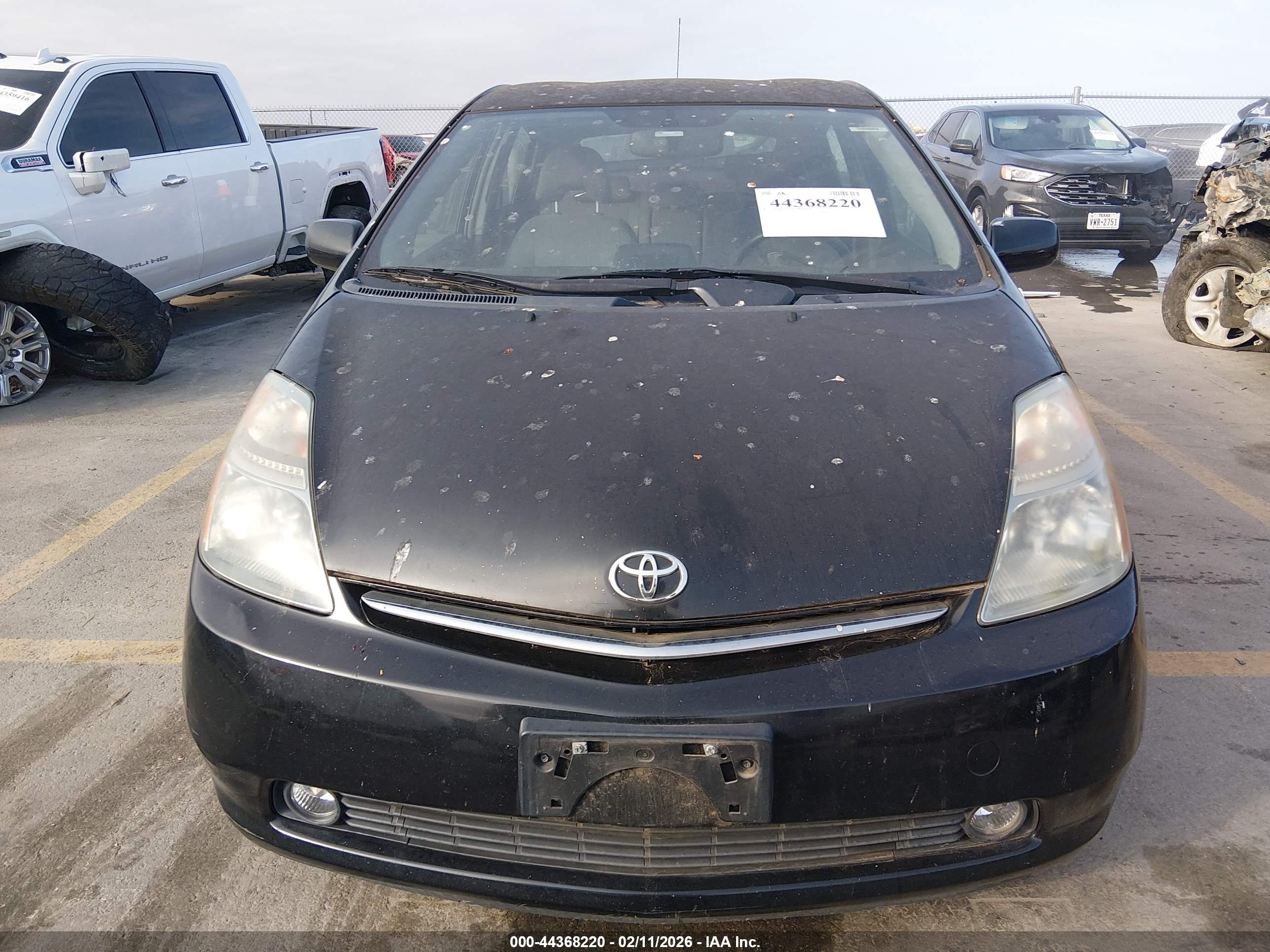 TOYOTA PRIUS image 6