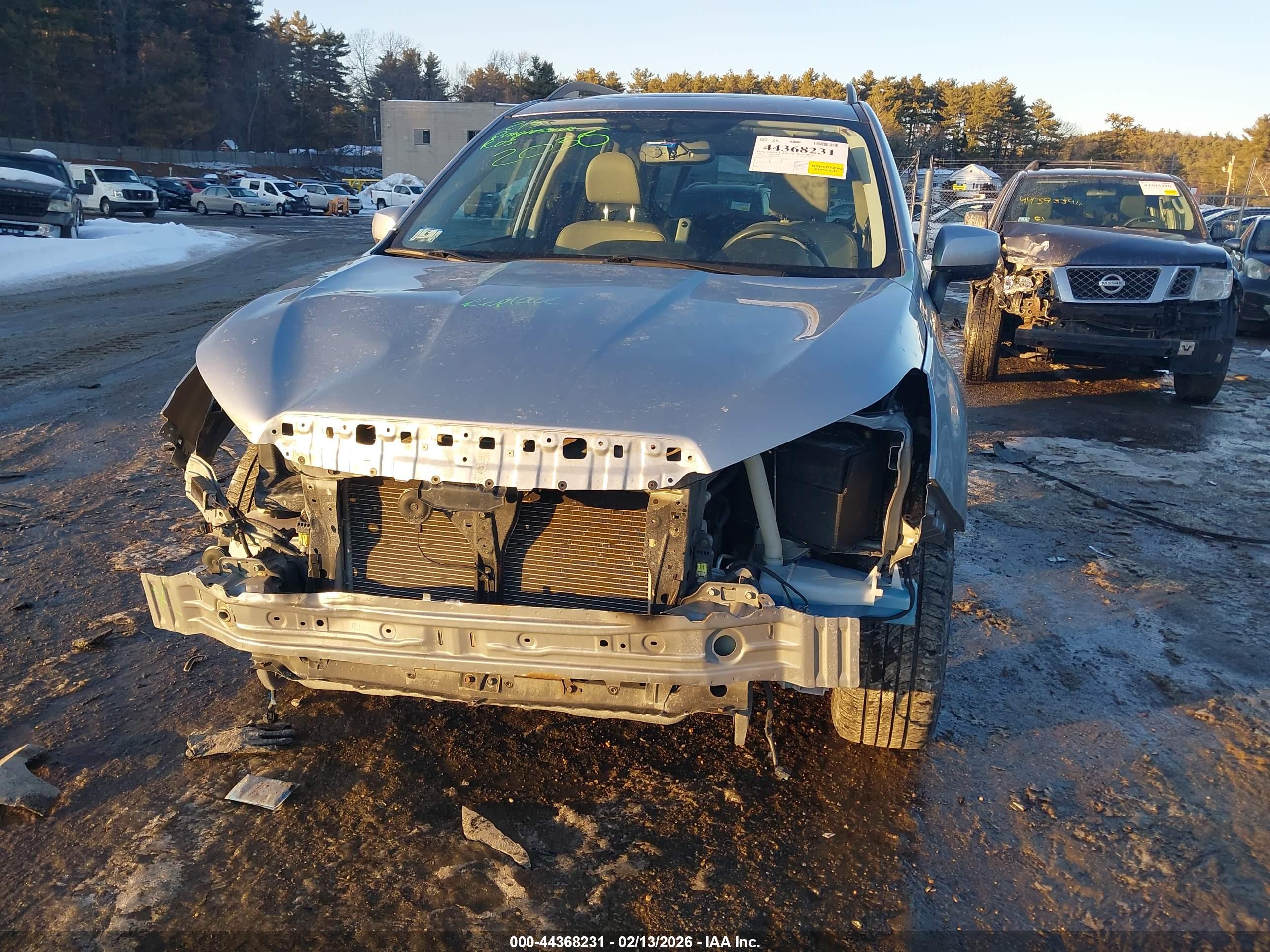 SUBARU FORESTER image 6