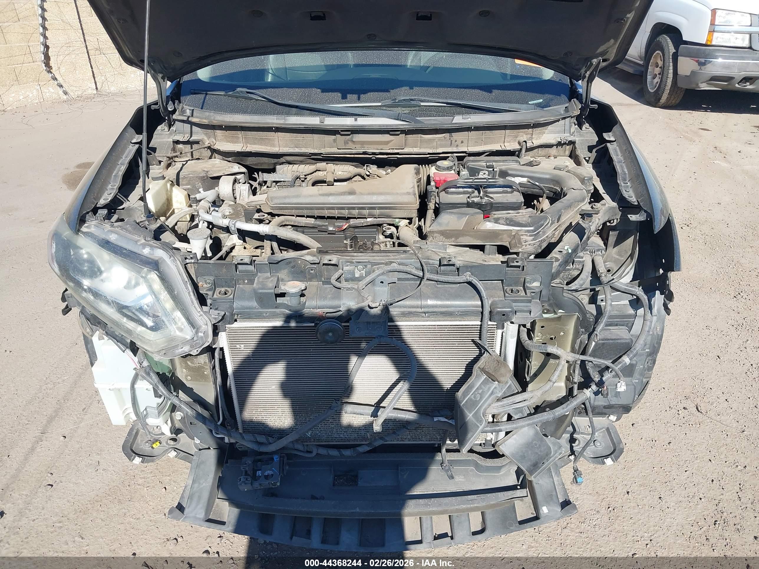 NISSAN ROGUE image 10