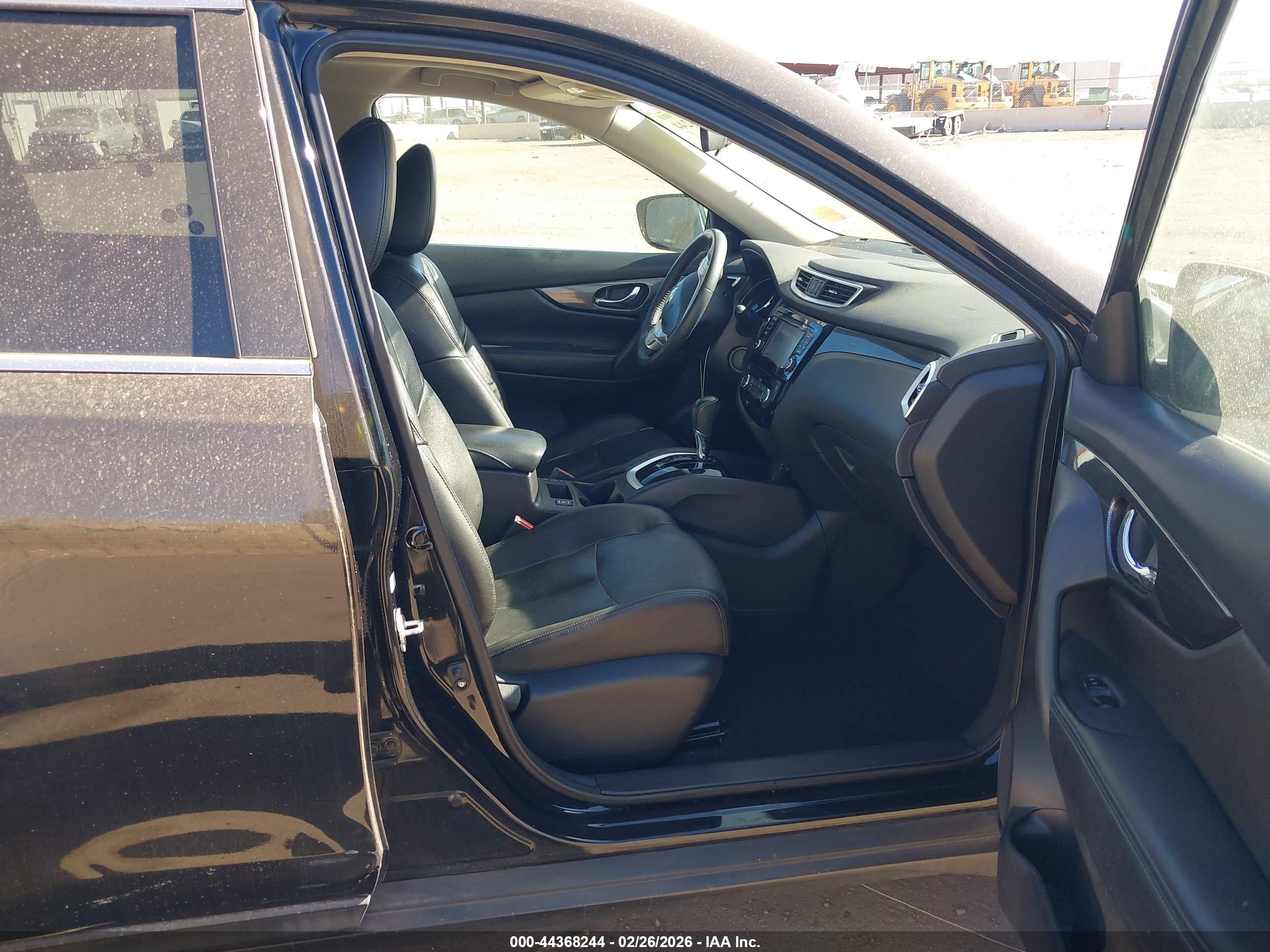 NISSAN ROGUE image 5