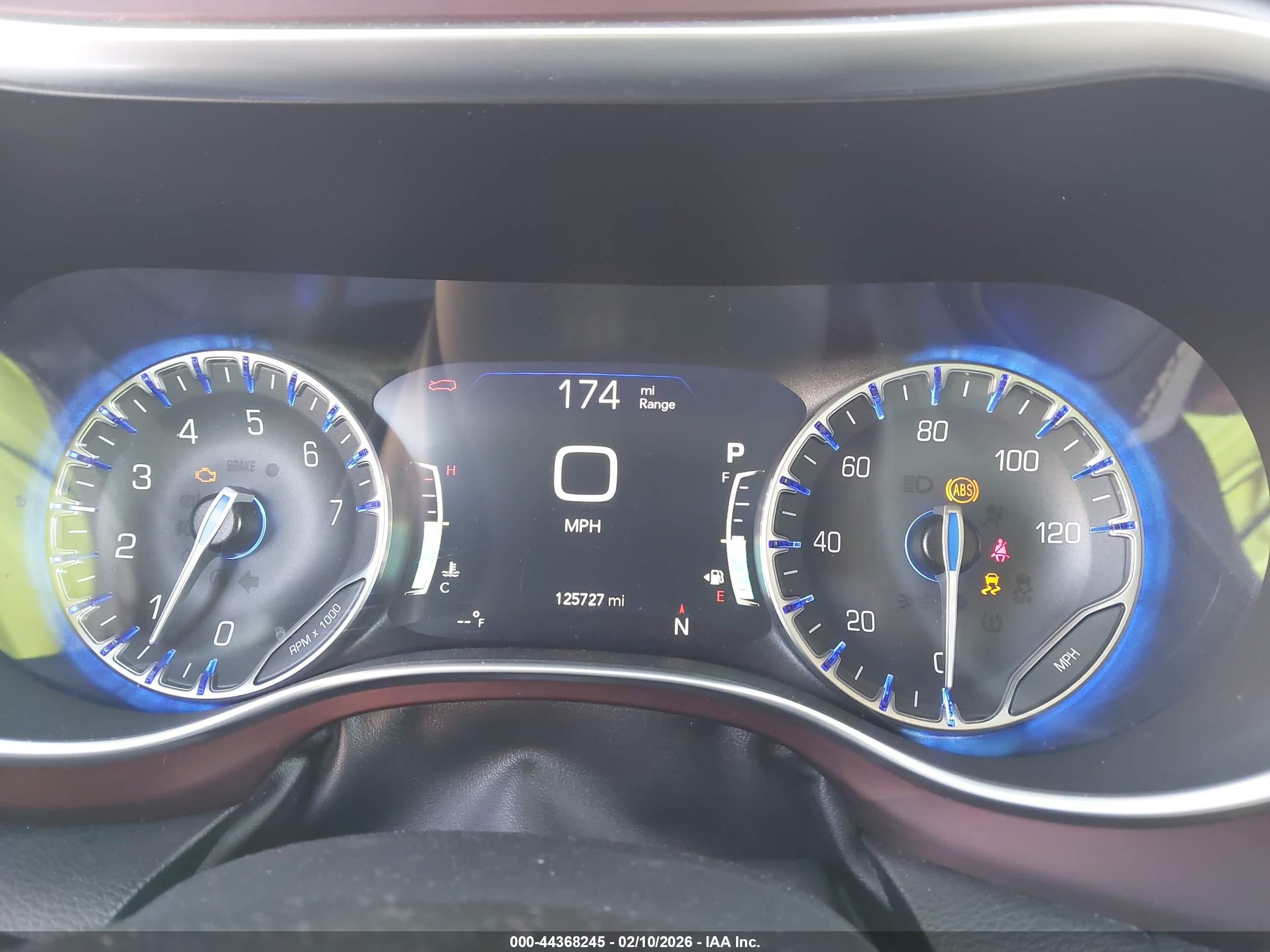 CHRYSLER PACIFICA image 7