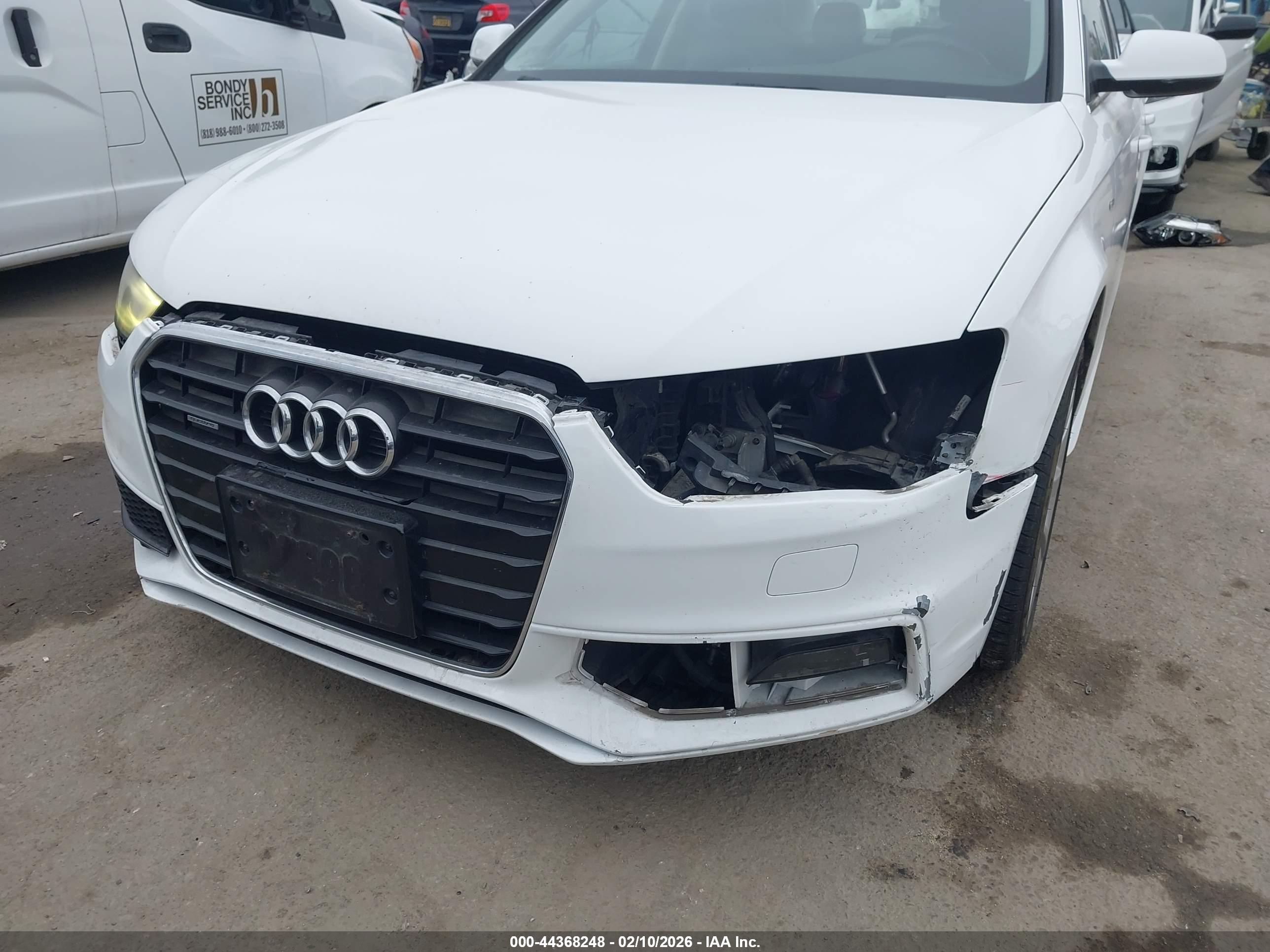 AUDI A4 image 6