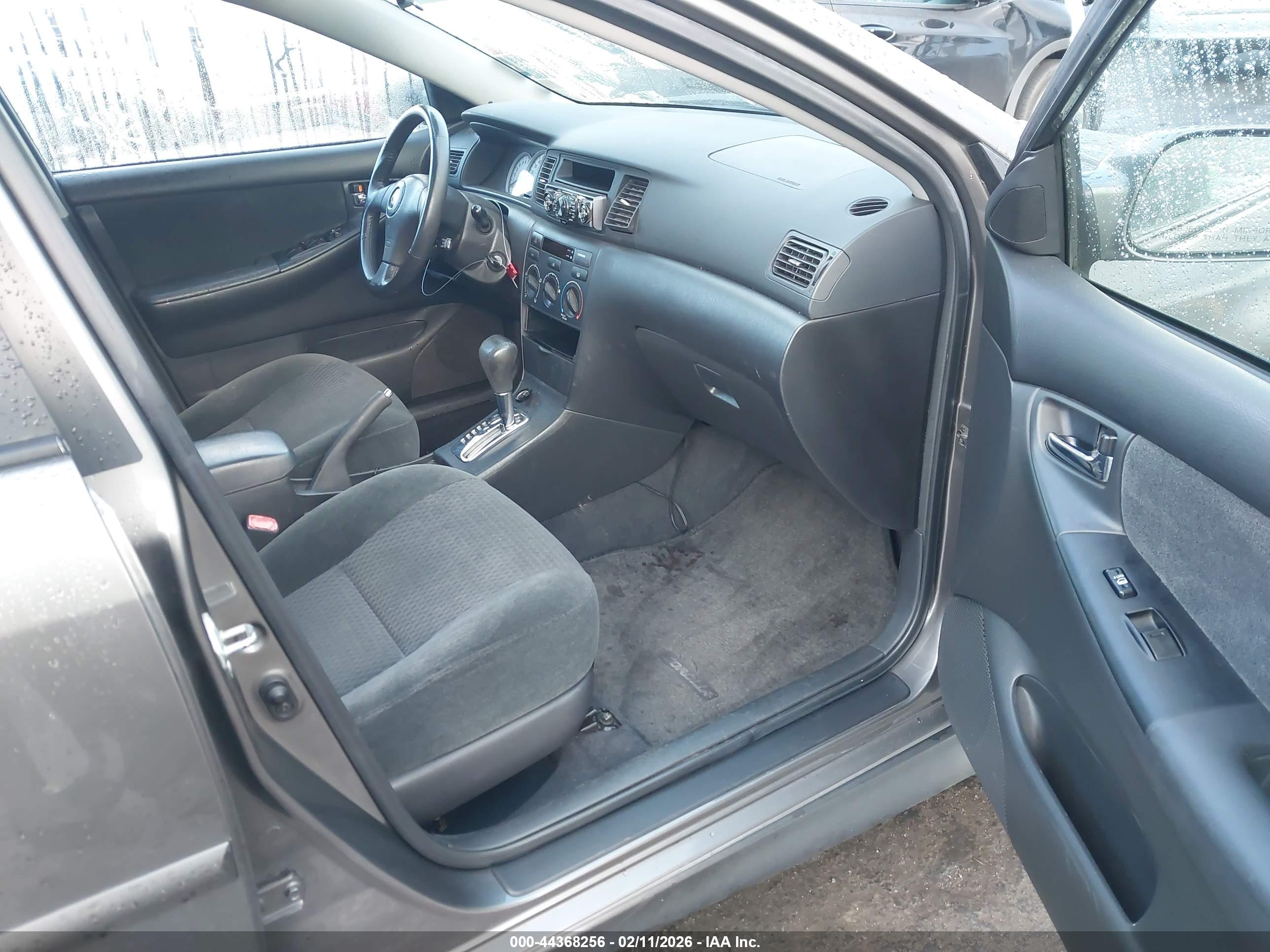 TOYOTA COROLLA image 5