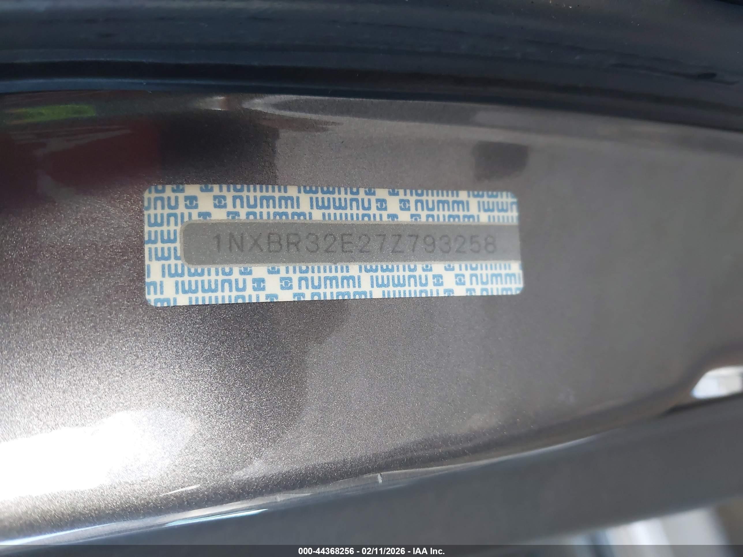 TOYOTA COROLLA image 9