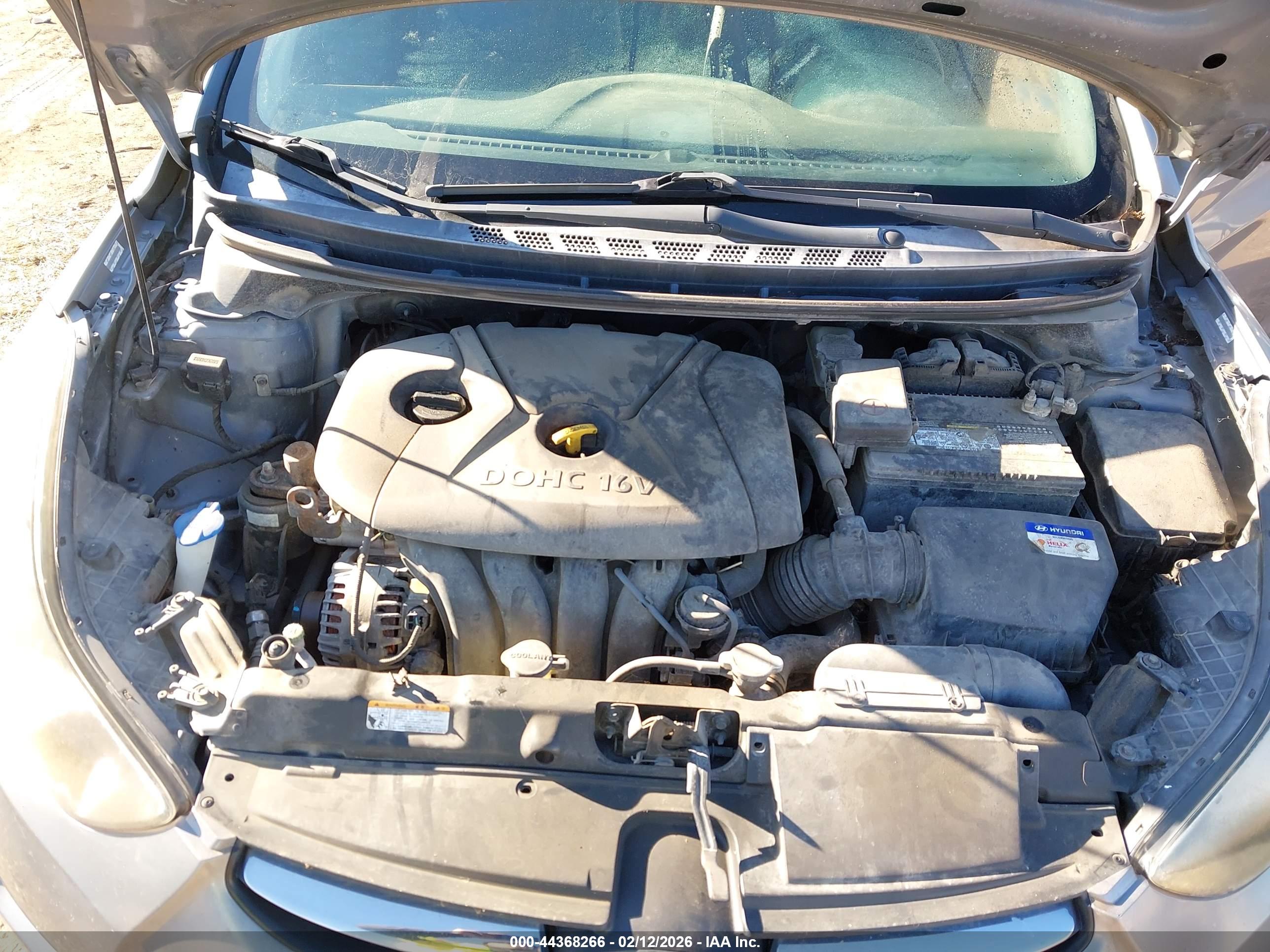 HYUNDAI ELANTRA image 10