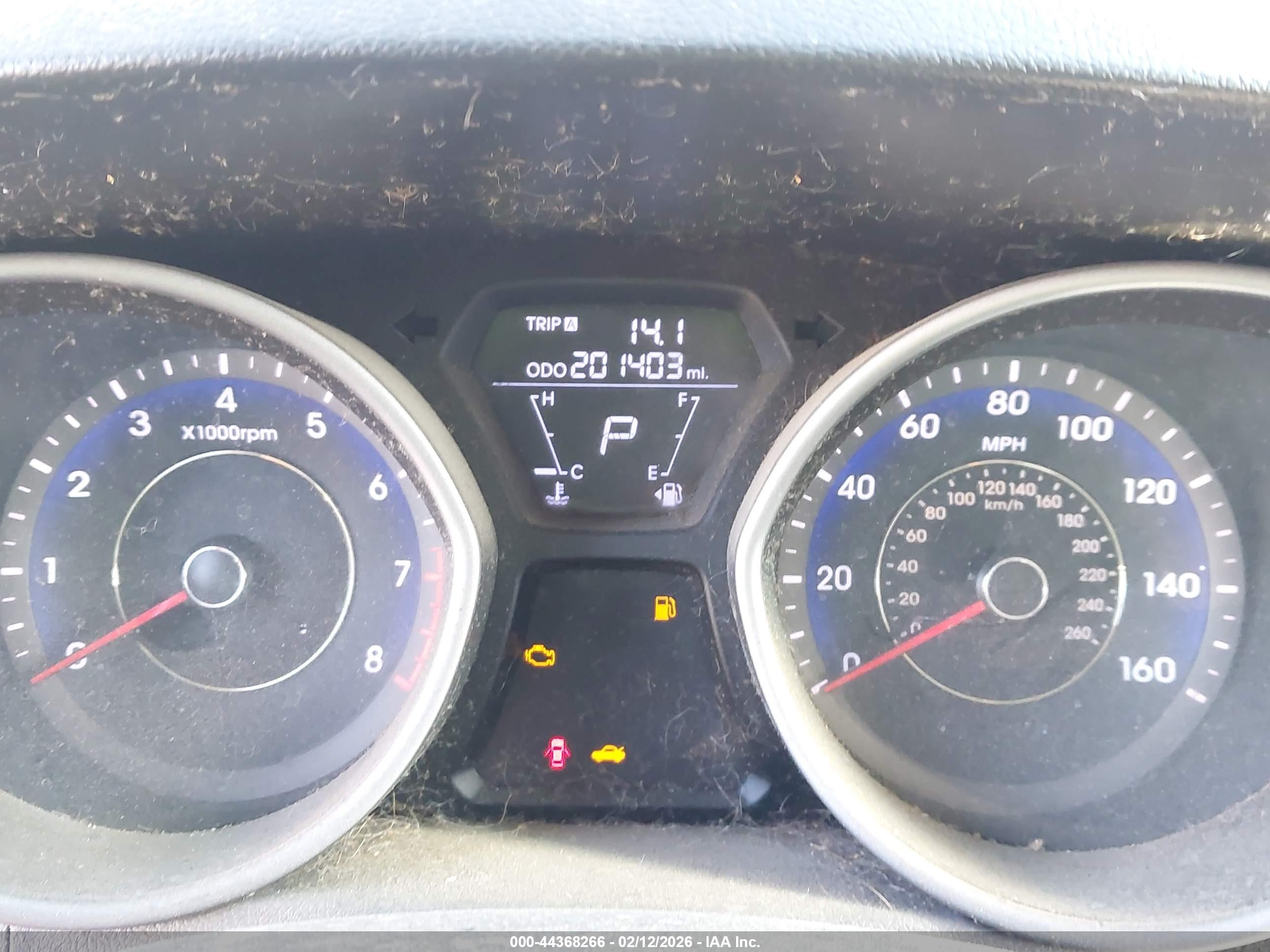 HYUNDAI ELANTRA image 7