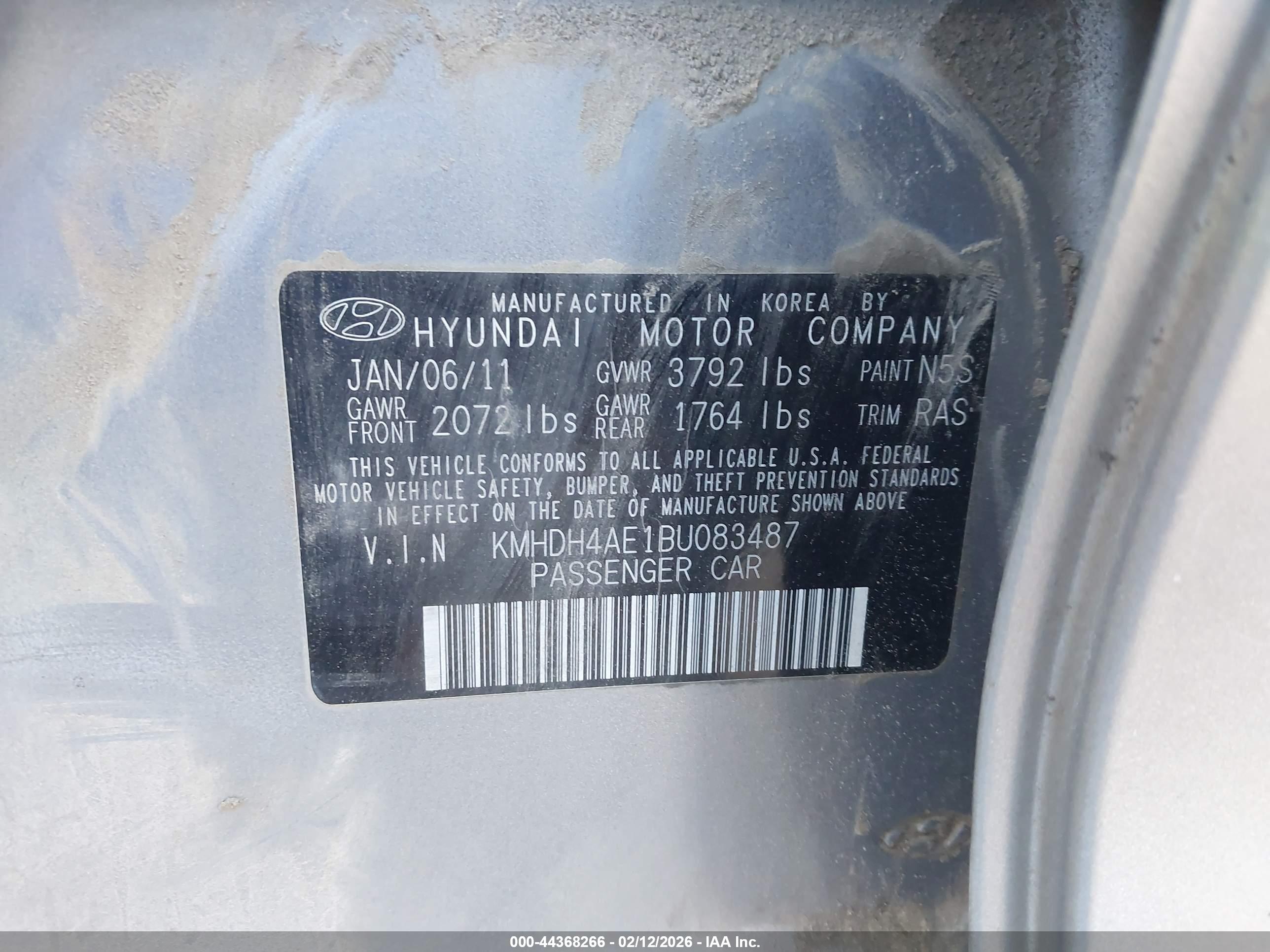 HYUNDAI ELANTRA image 9
