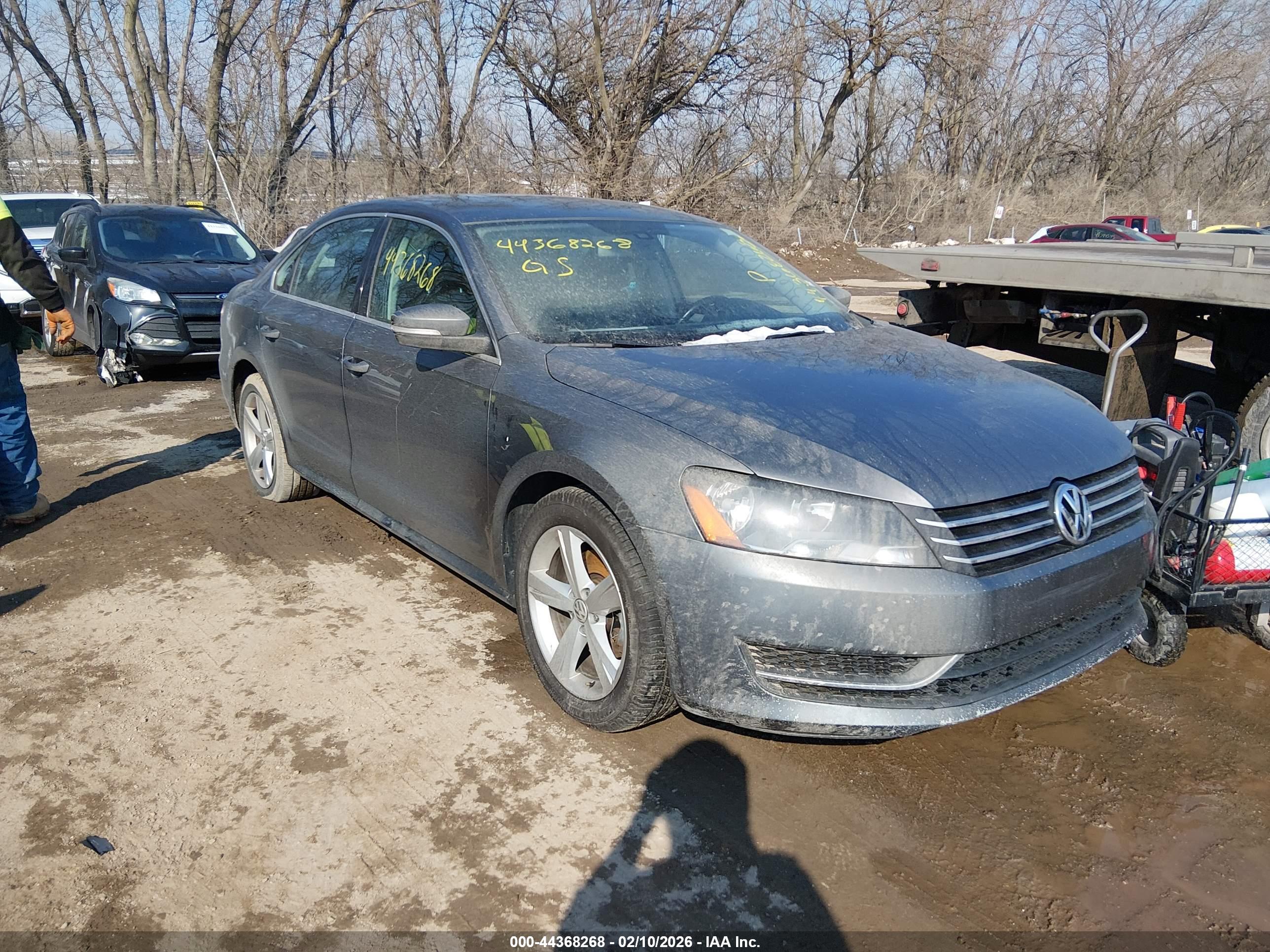 VOLKSWAGEN PASSAT image 6