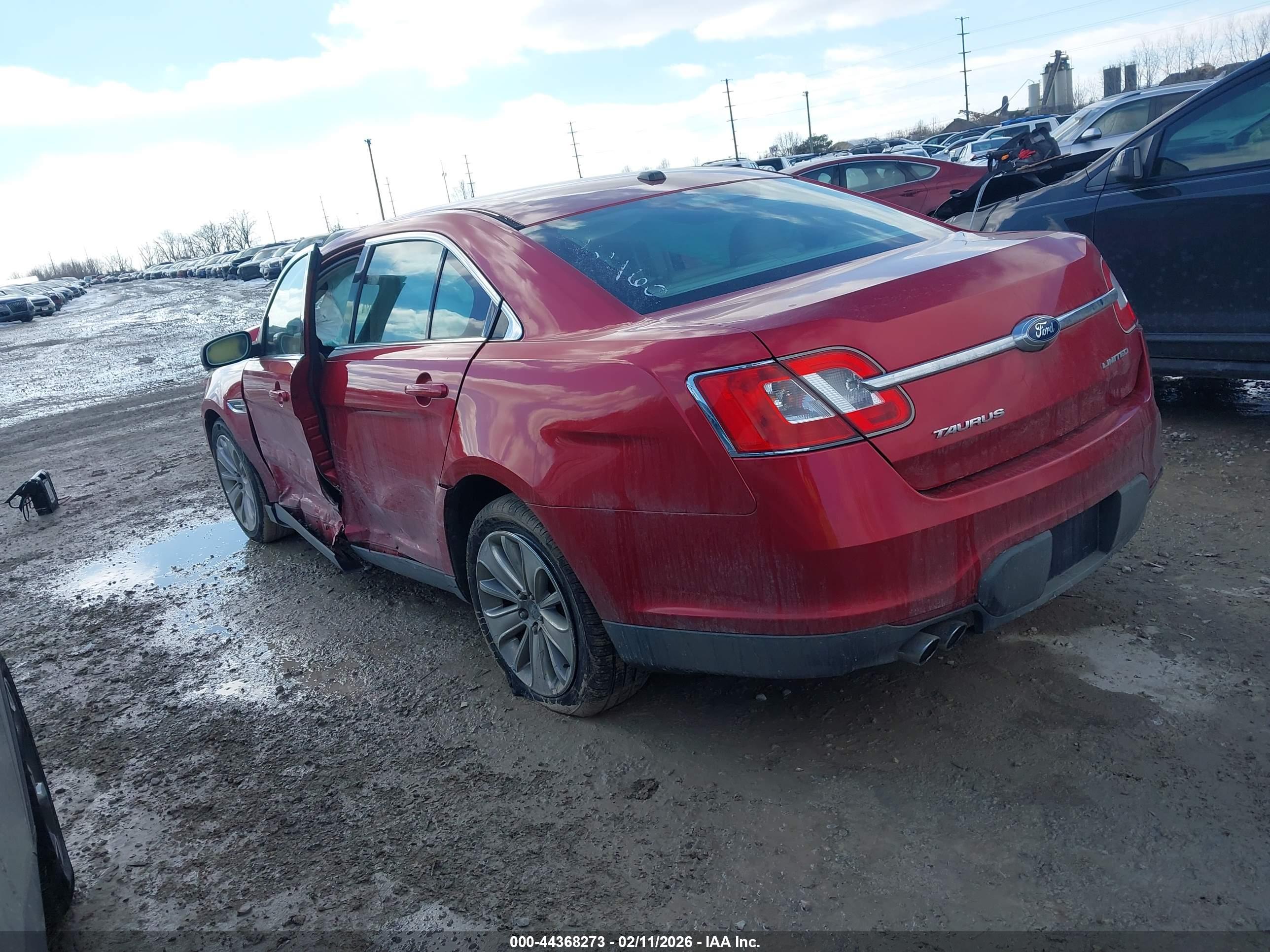 FORD TAURUS image 3