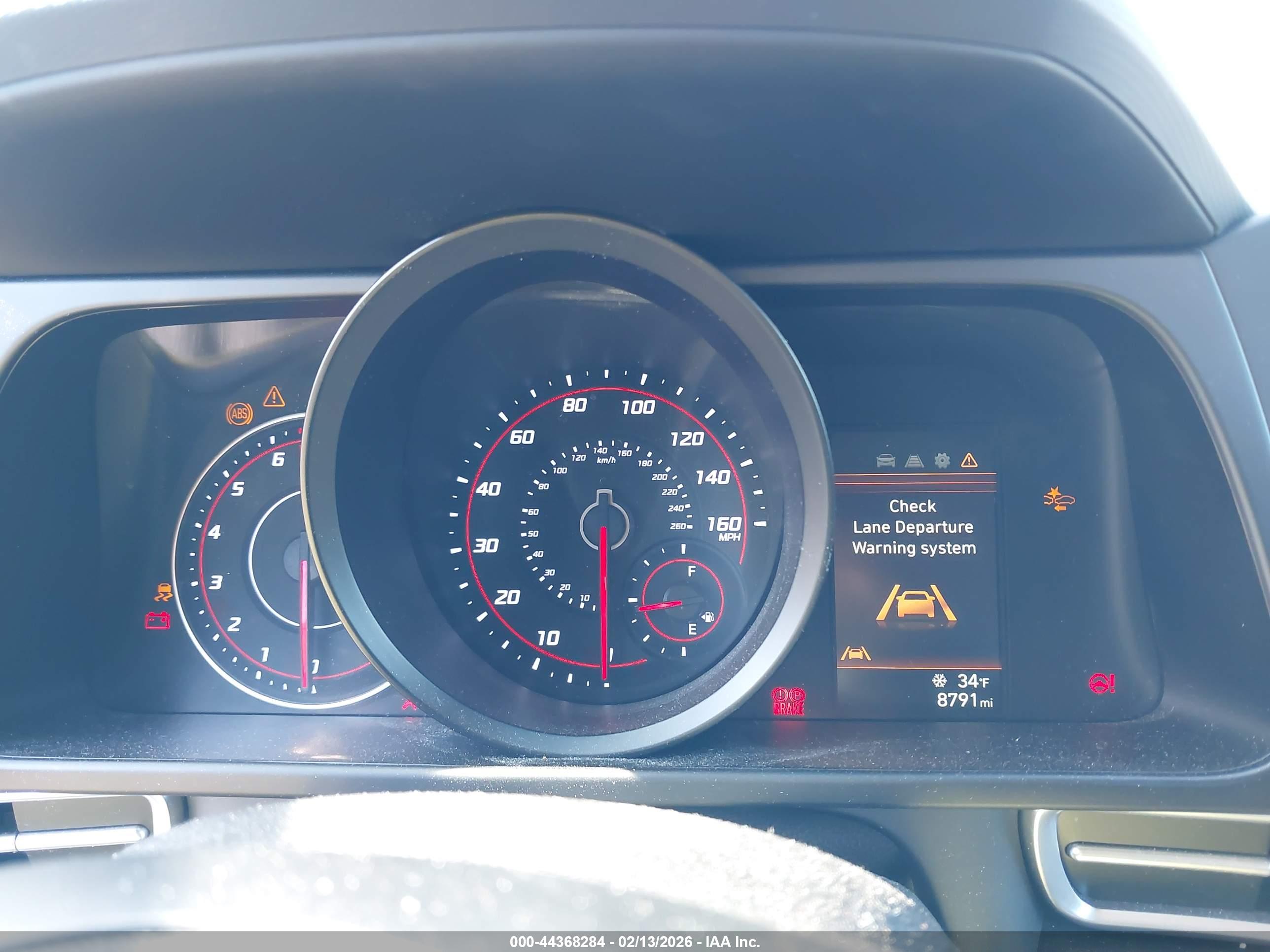 HYUNDAI ELANTRA image 7