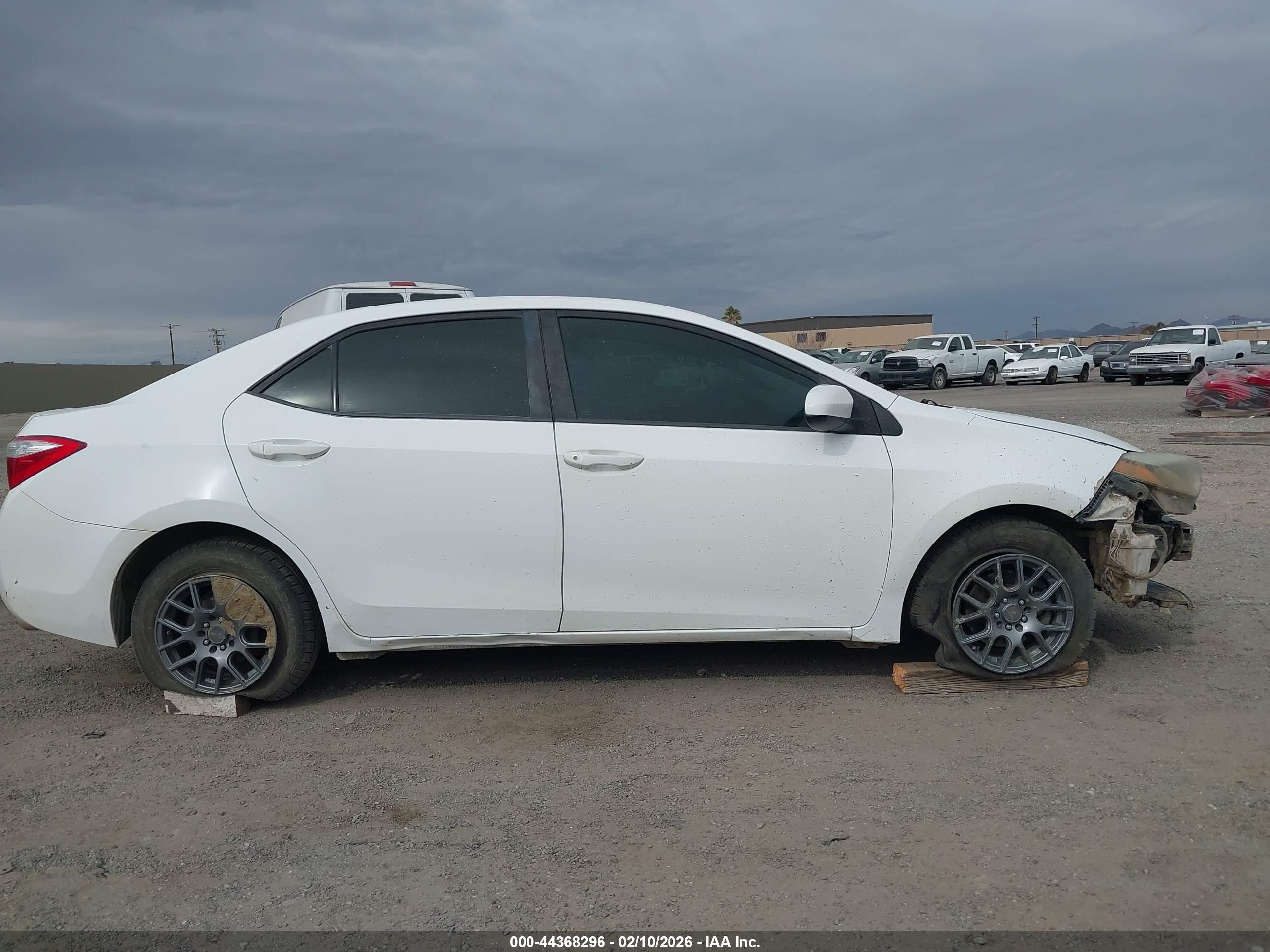 TOYOTA COROLLA image 6