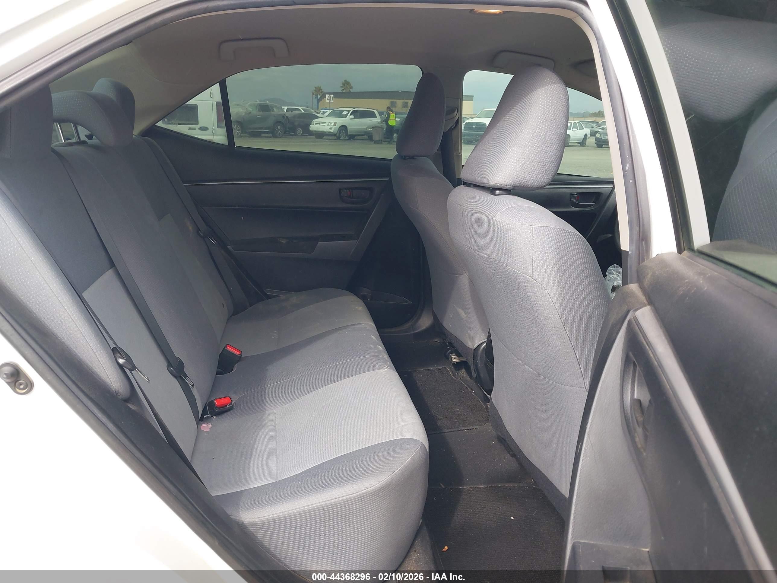 TOYOTA COROLLA image 8
