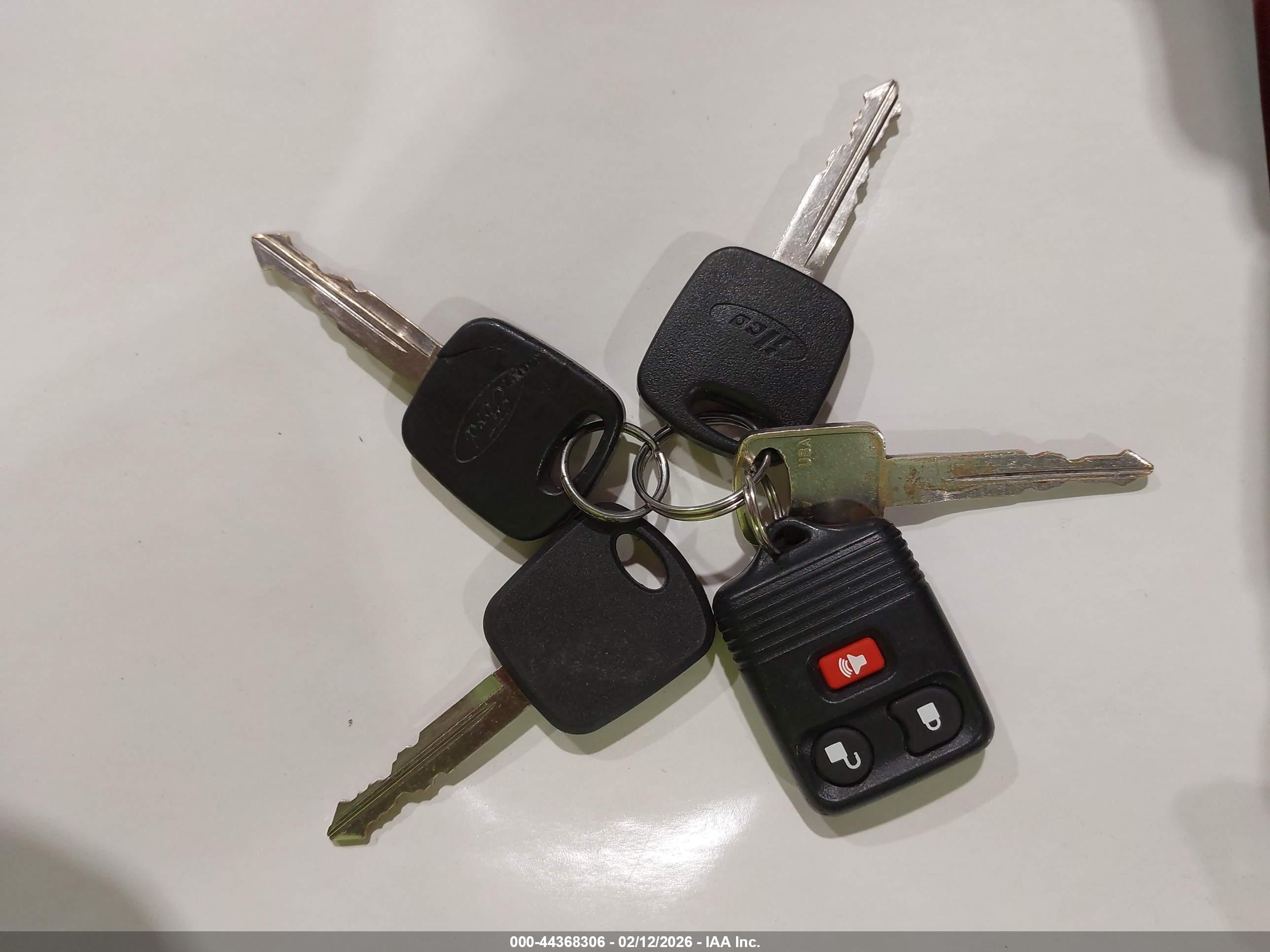 FORD ESCAPE image 11