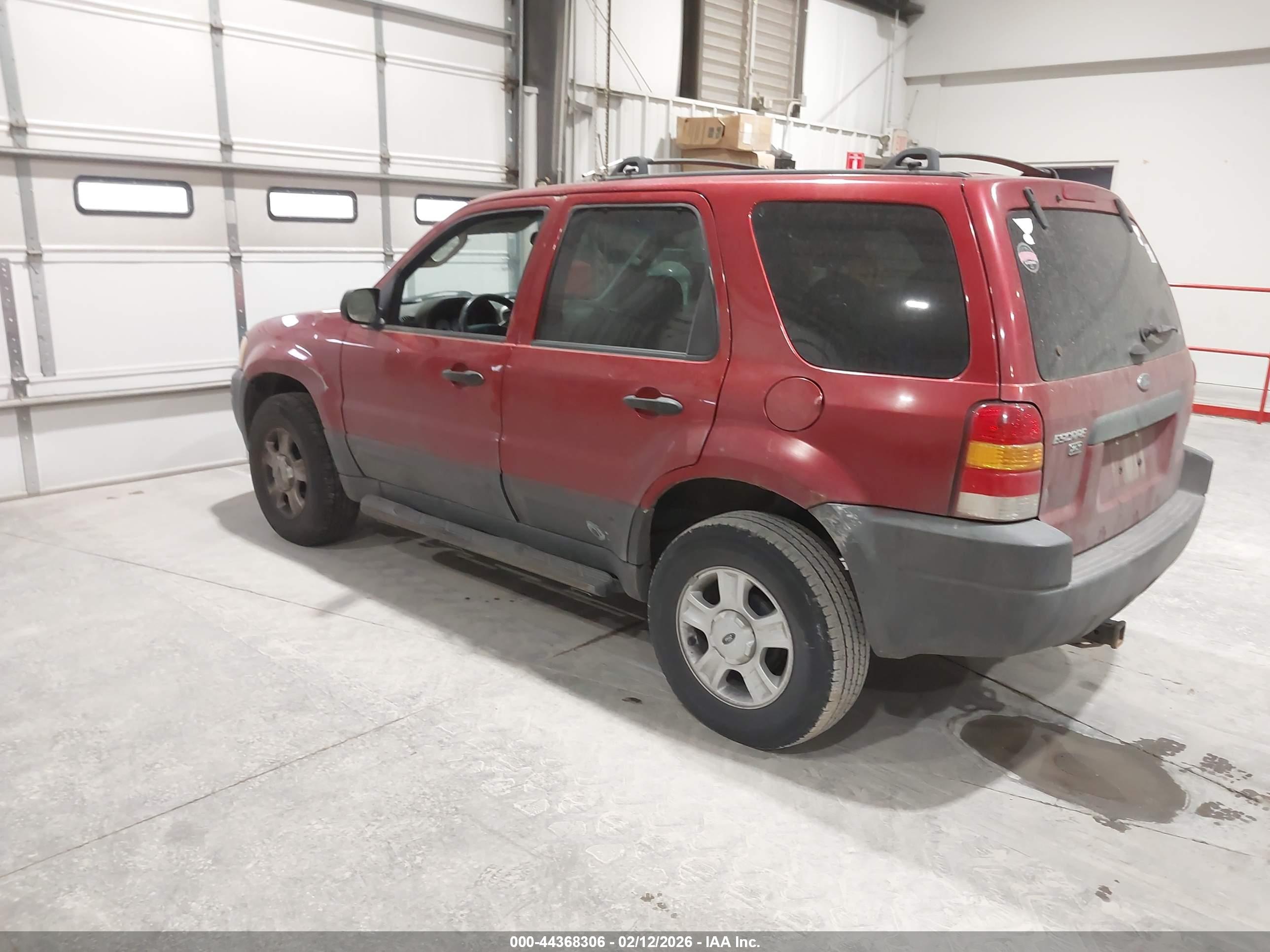 FORD ESCAPE image 3