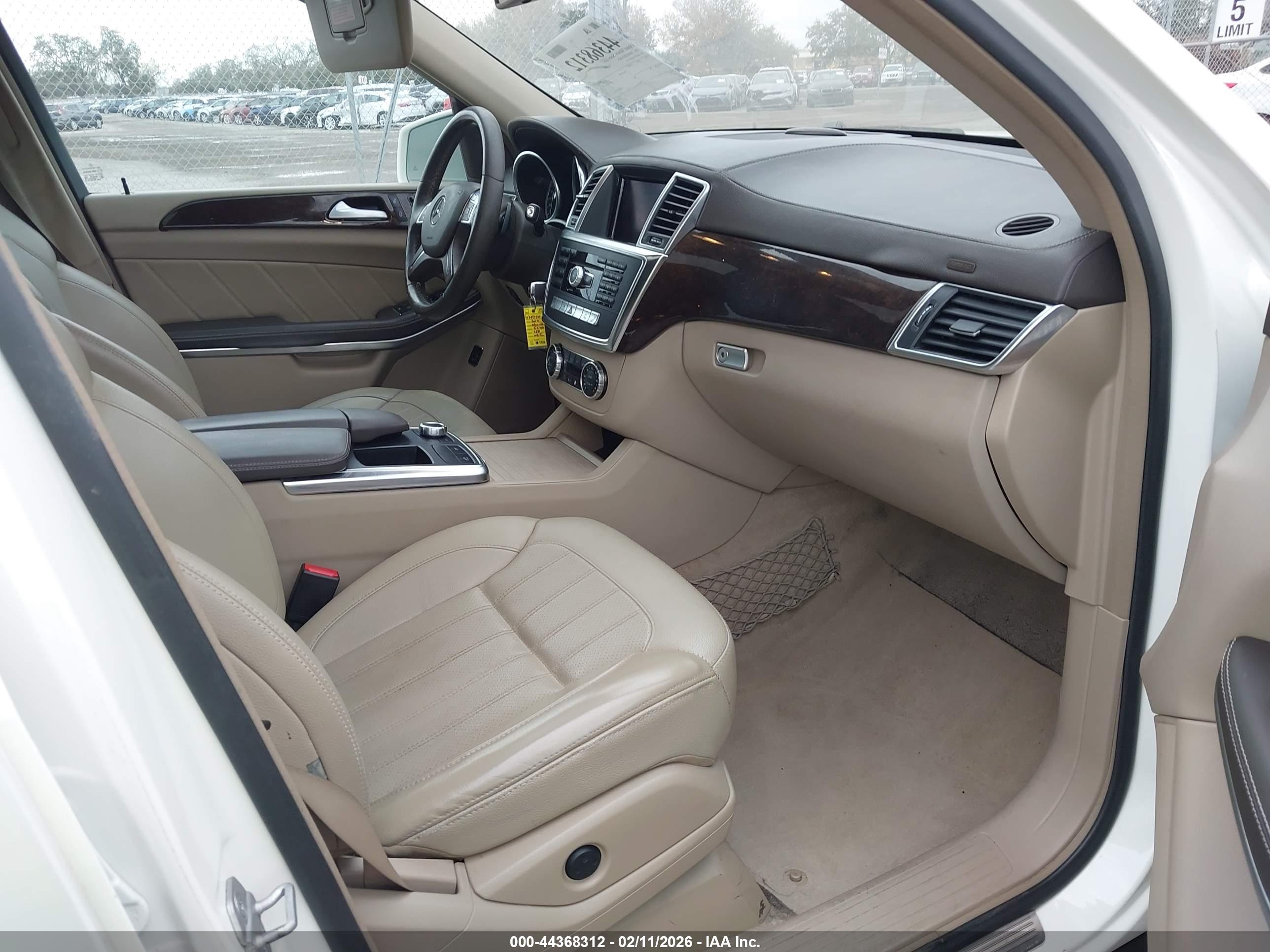 MERCEDES-BENZ GL image 5