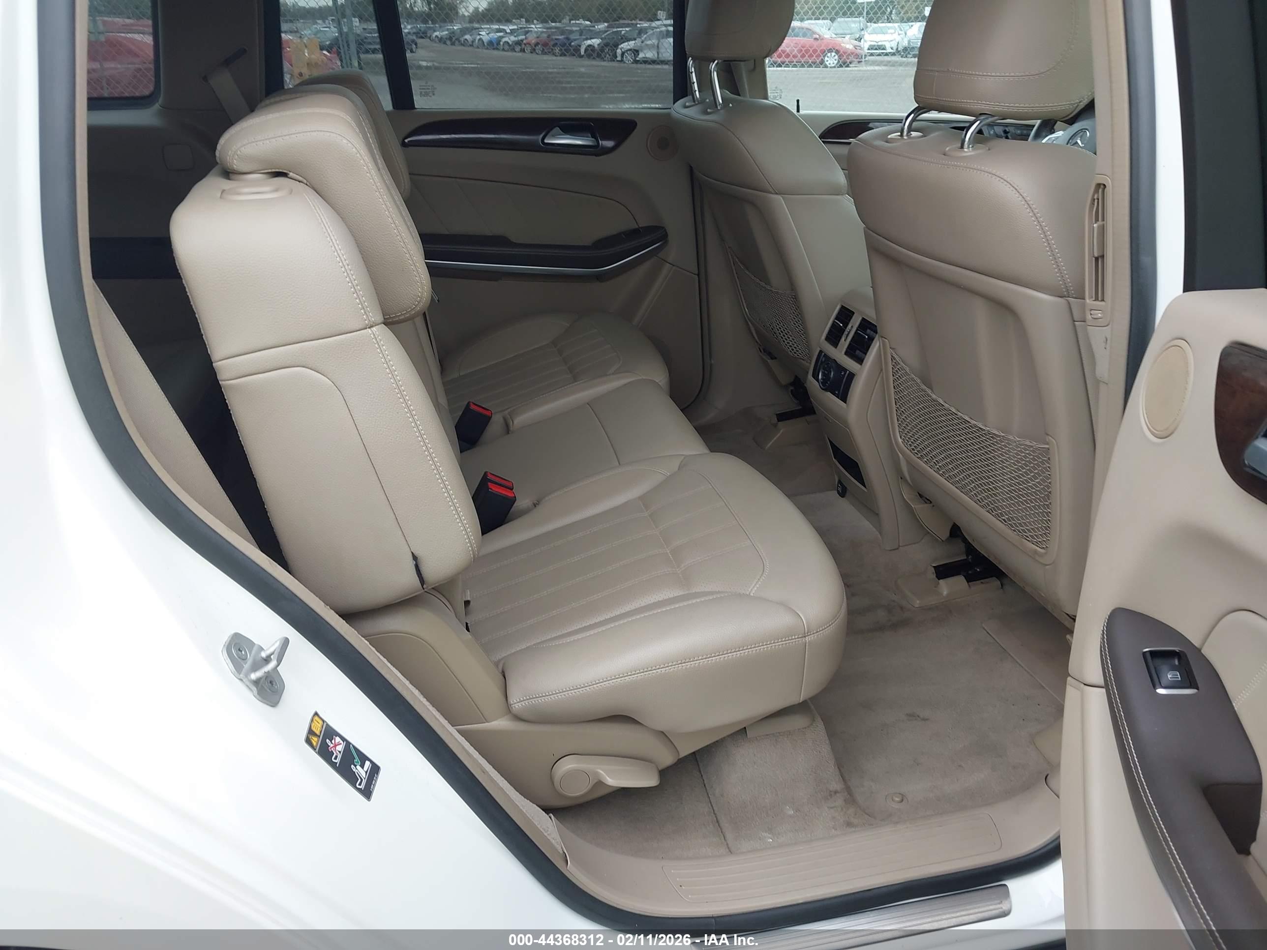 MERCEDES-BENZ GL image 8