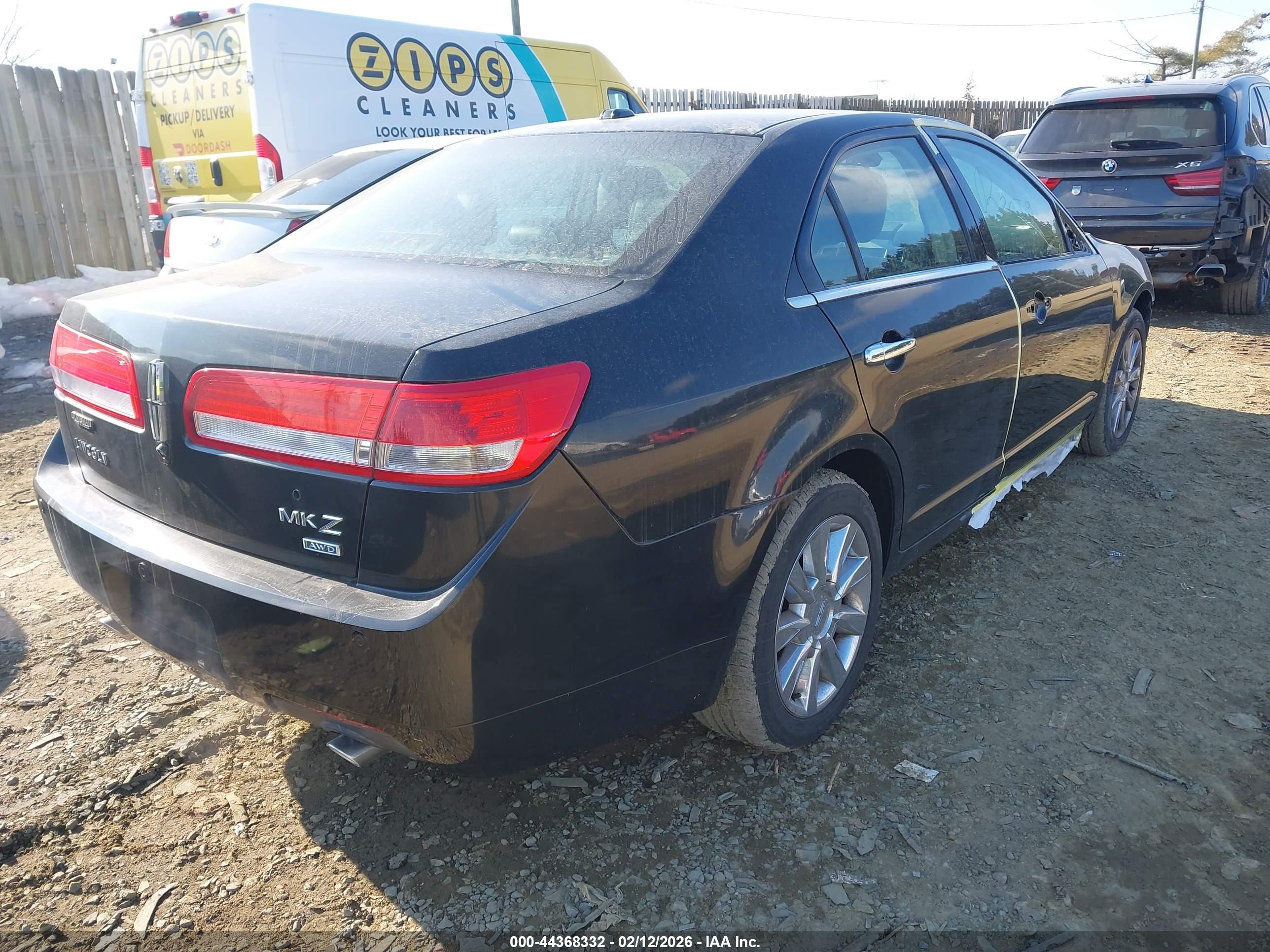 LINCOLN MKZ image 4
