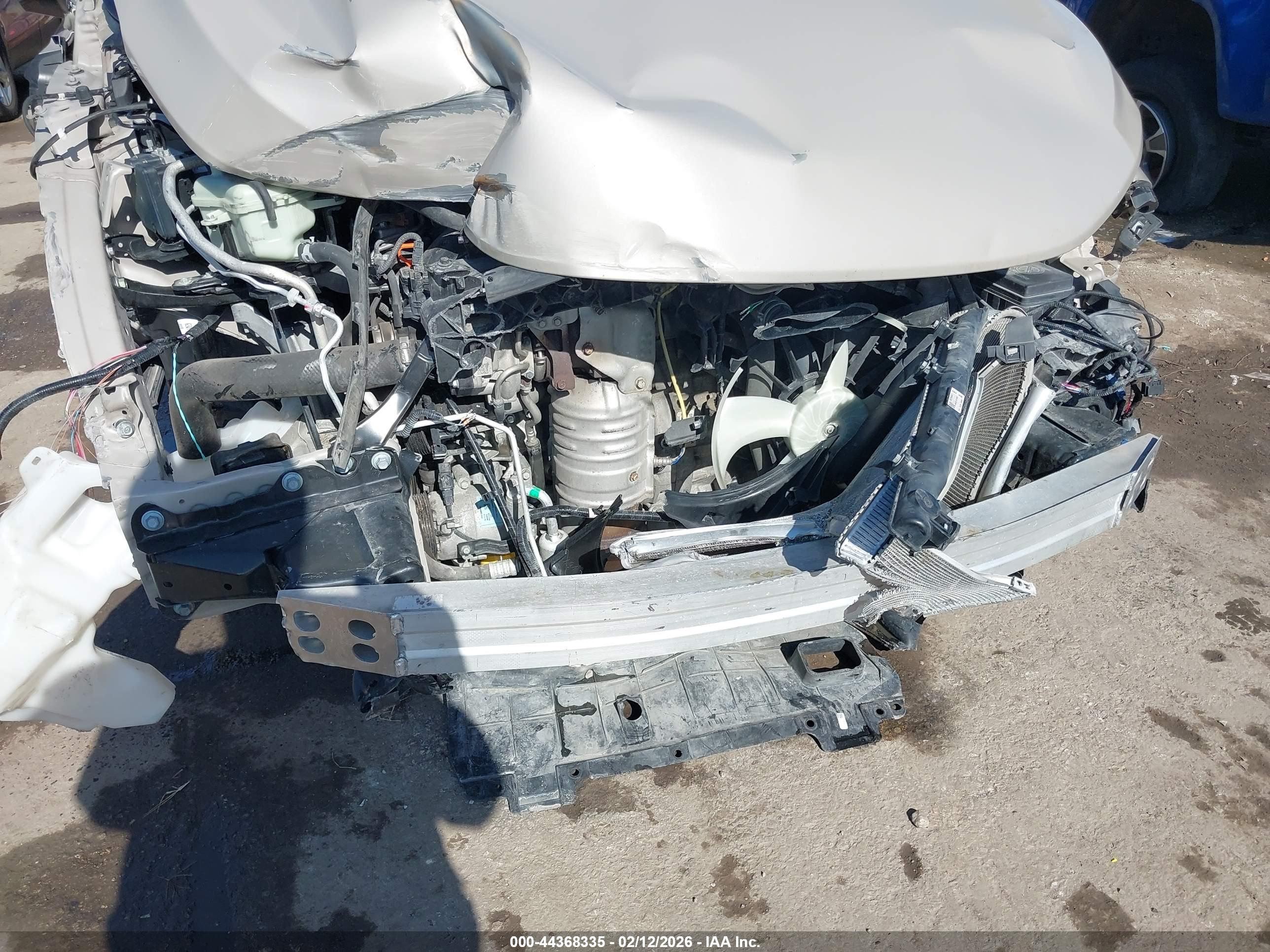 HONDA CR-V image 6