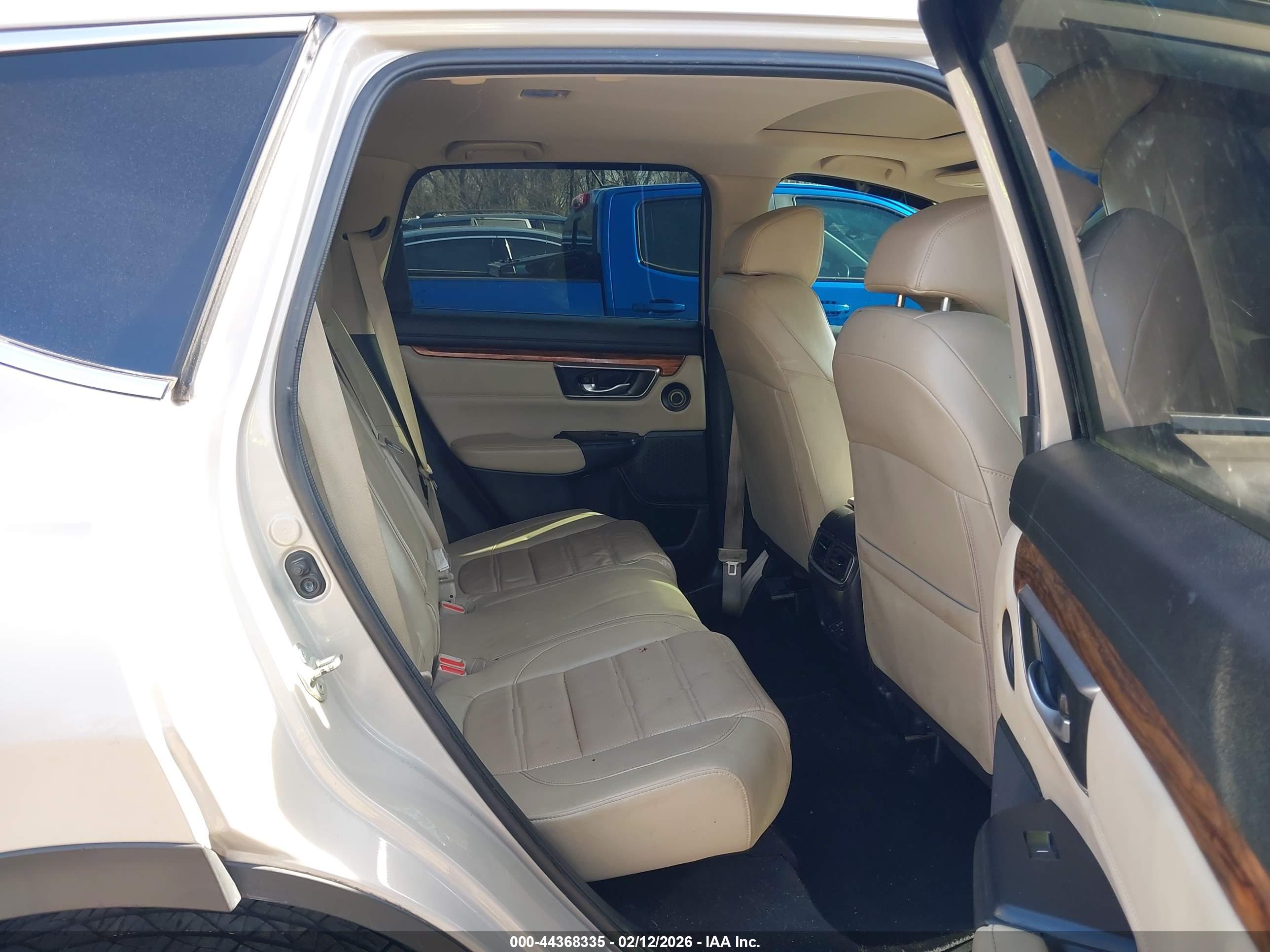 HONDA CR-V image 8
