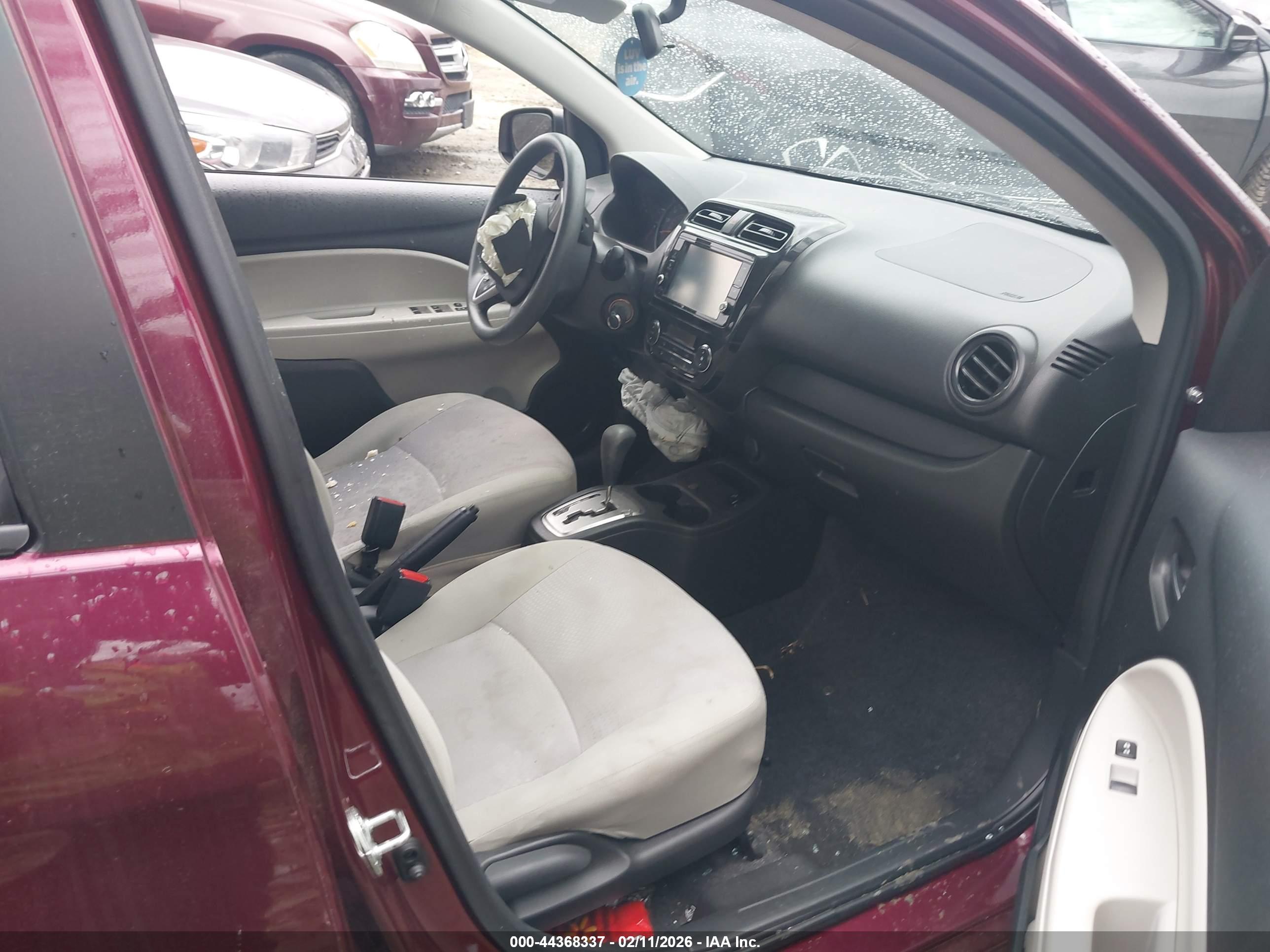 MITSUBISHI MIRAGE image 5