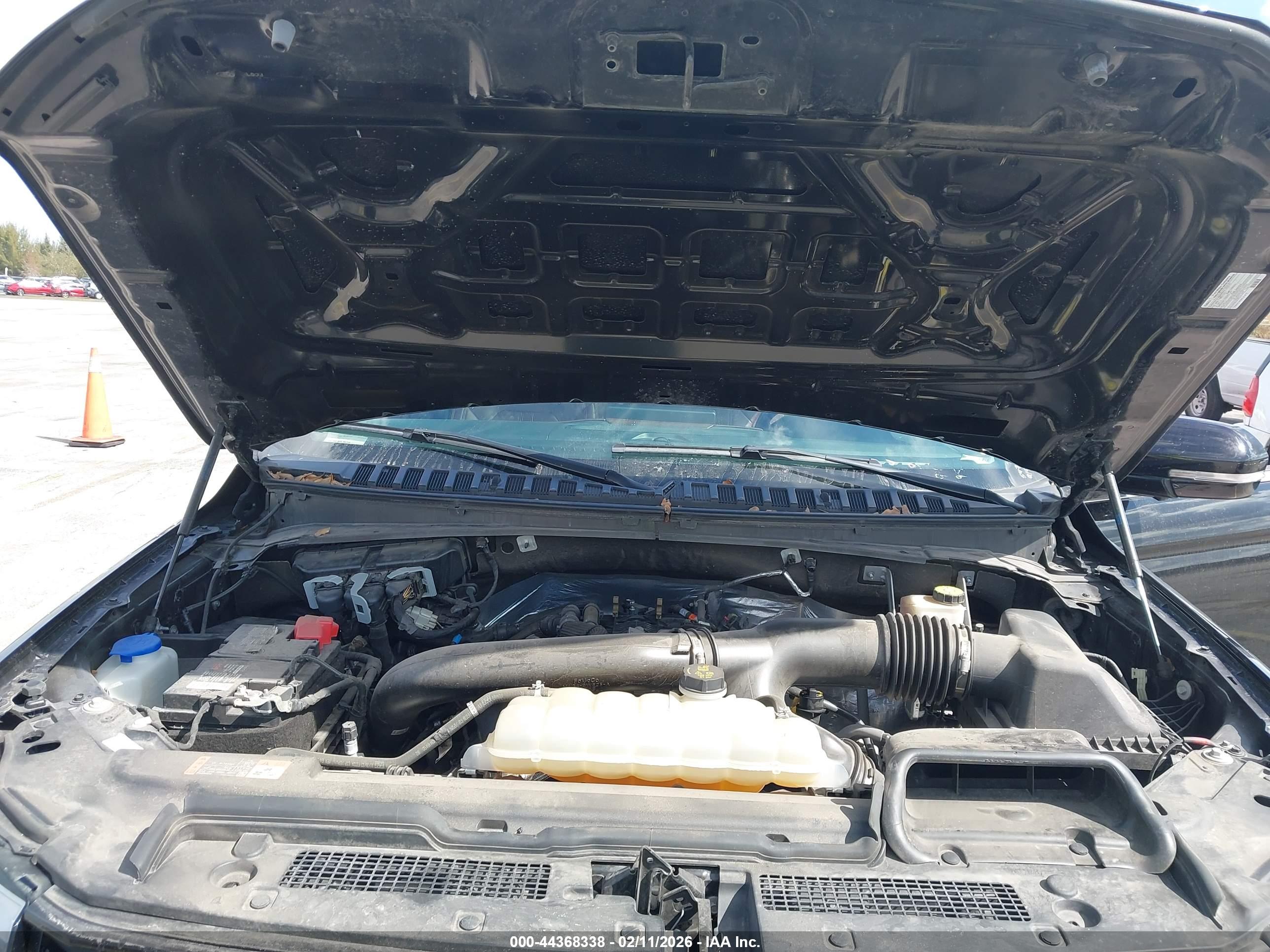 FORD EXPEDITION image 10