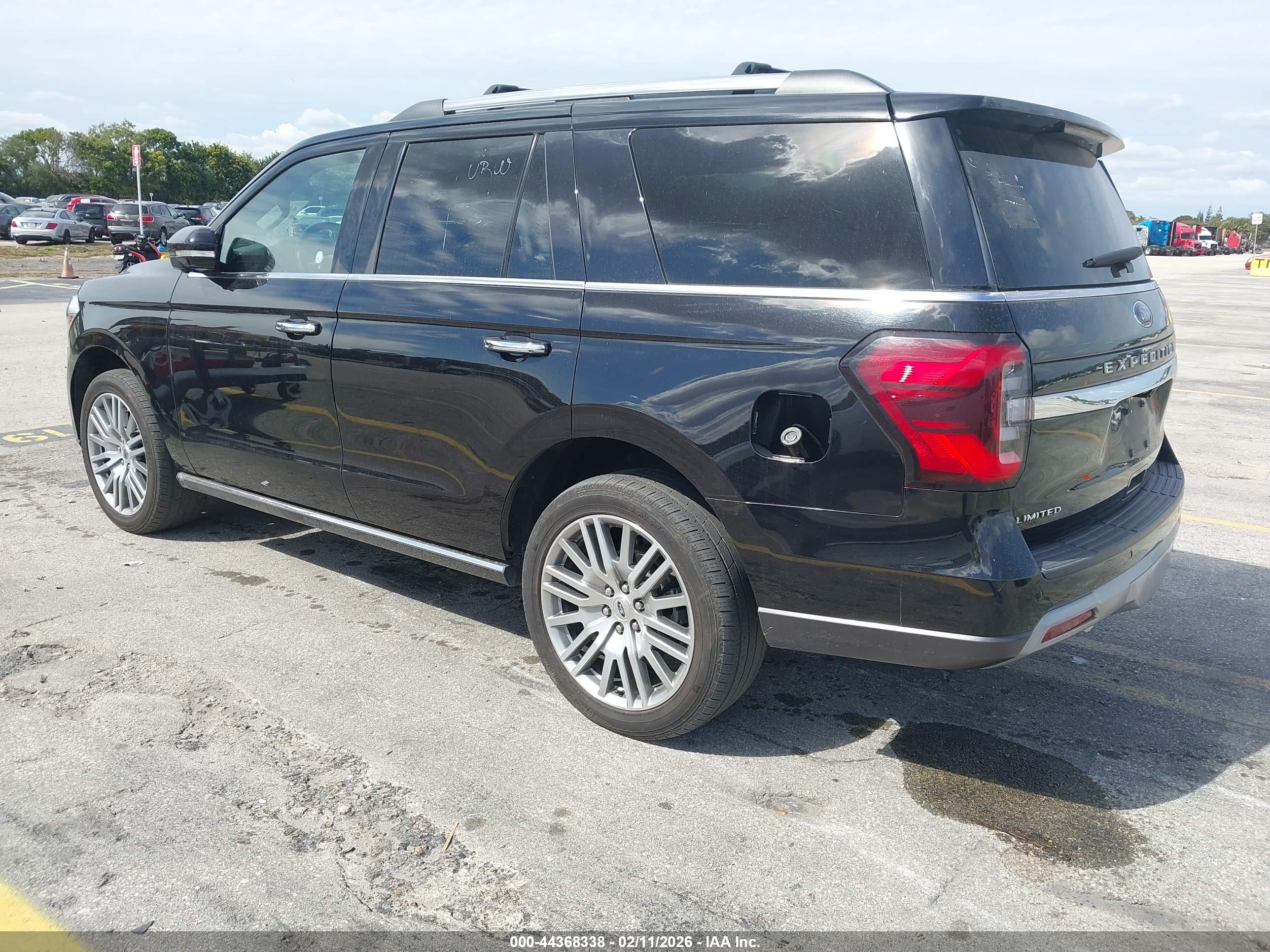 FORD EXPEDITION image 3