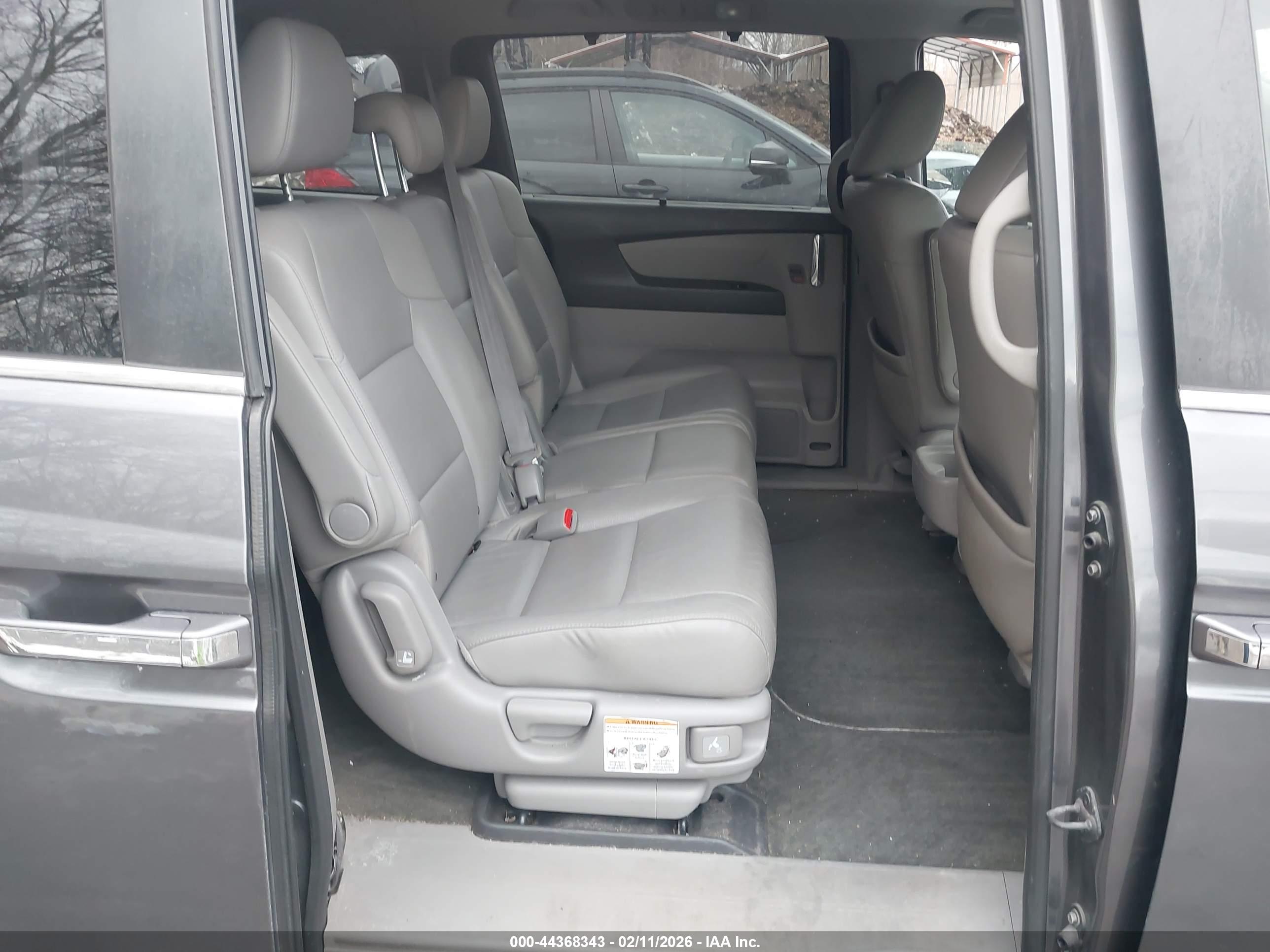 HONDA ODYSSEY image 8