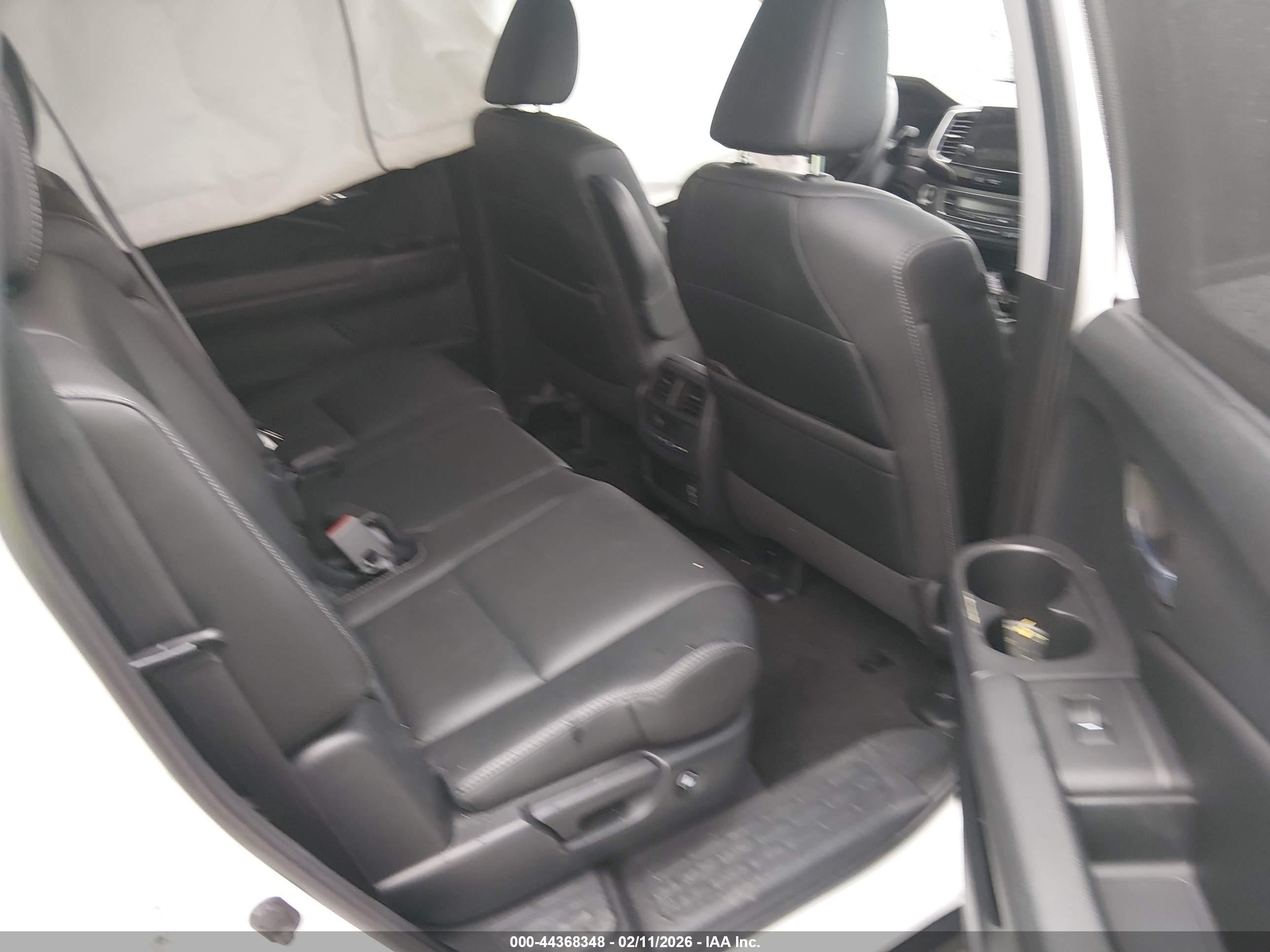 HONDA PILOT image 8